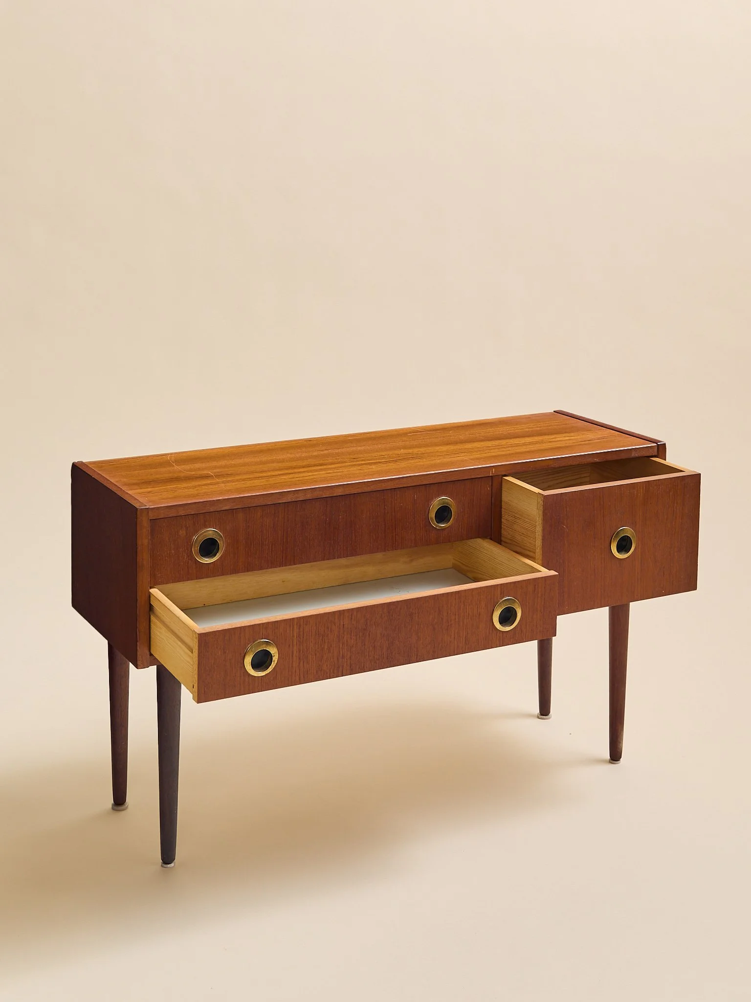 365_TheVintageScandinavianTeakLowChestC.1960S_04.jpg