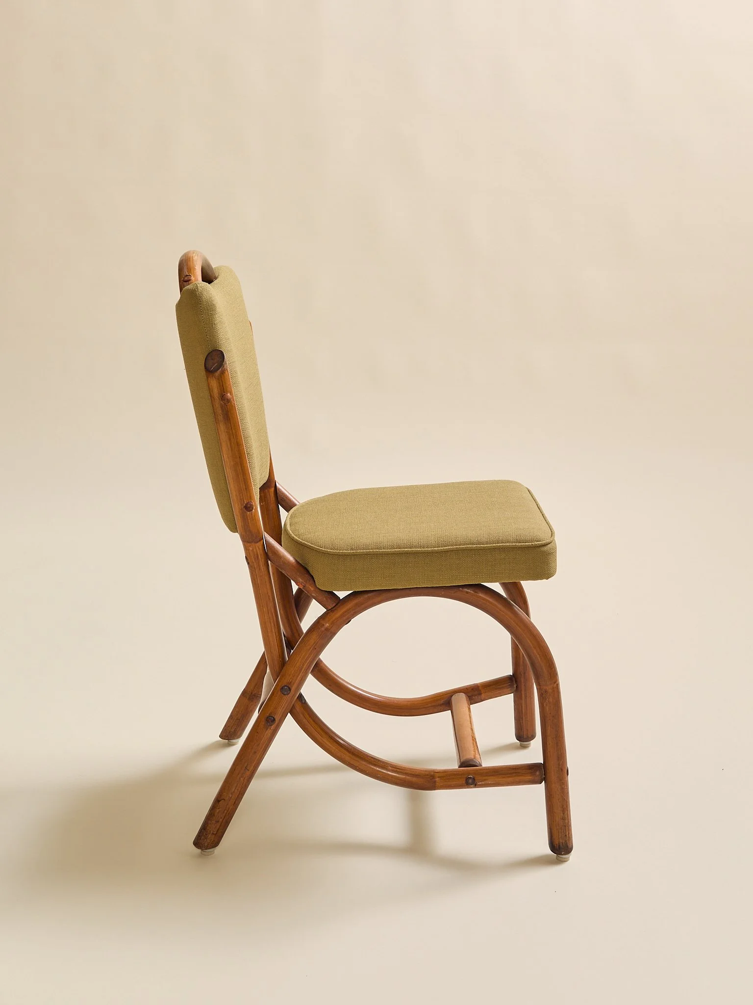307_TheVintageCurvedBambooAccentChairs_04.jpg