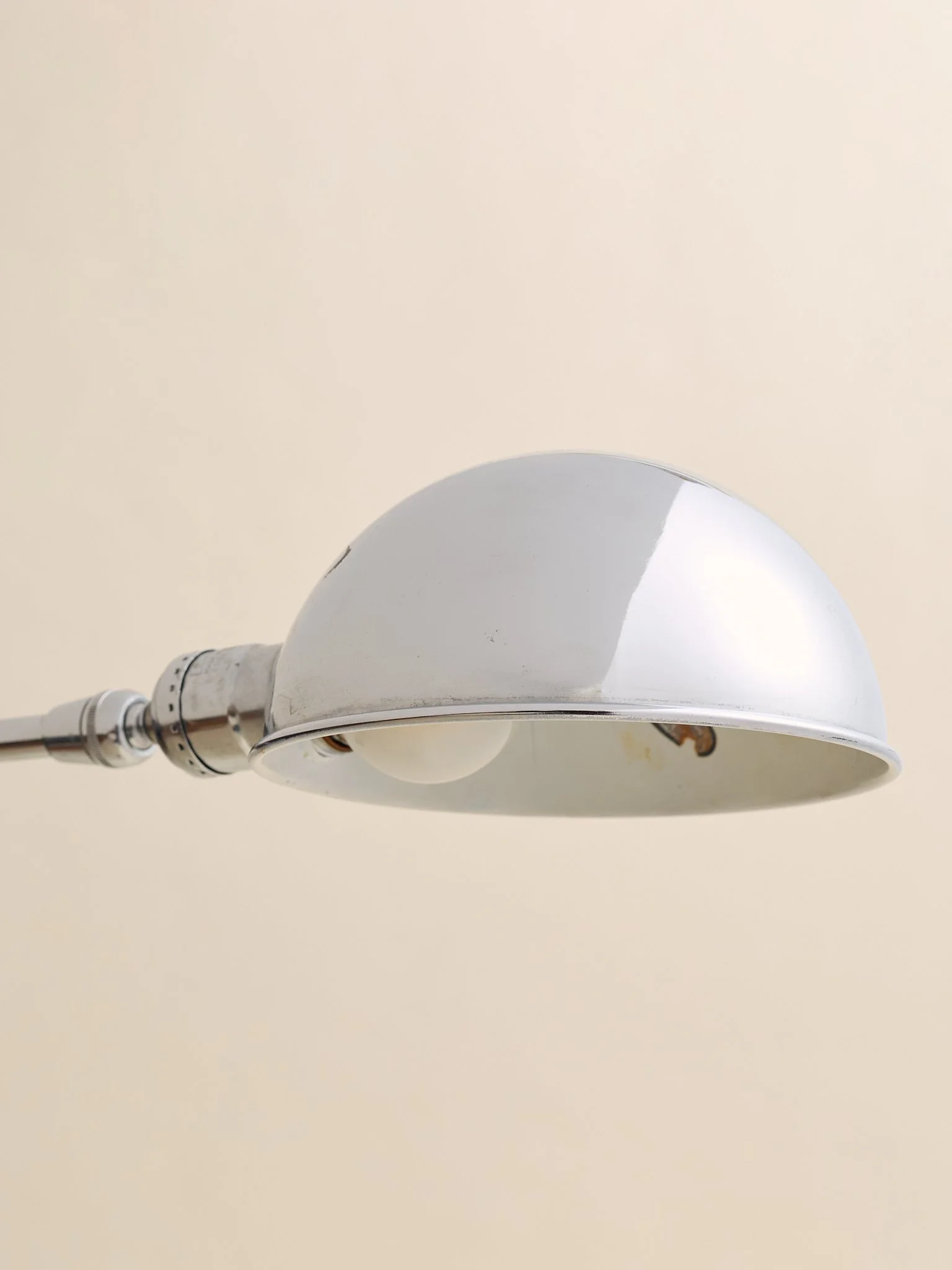 148_TheSilverPharmacyLamp_003.jpg