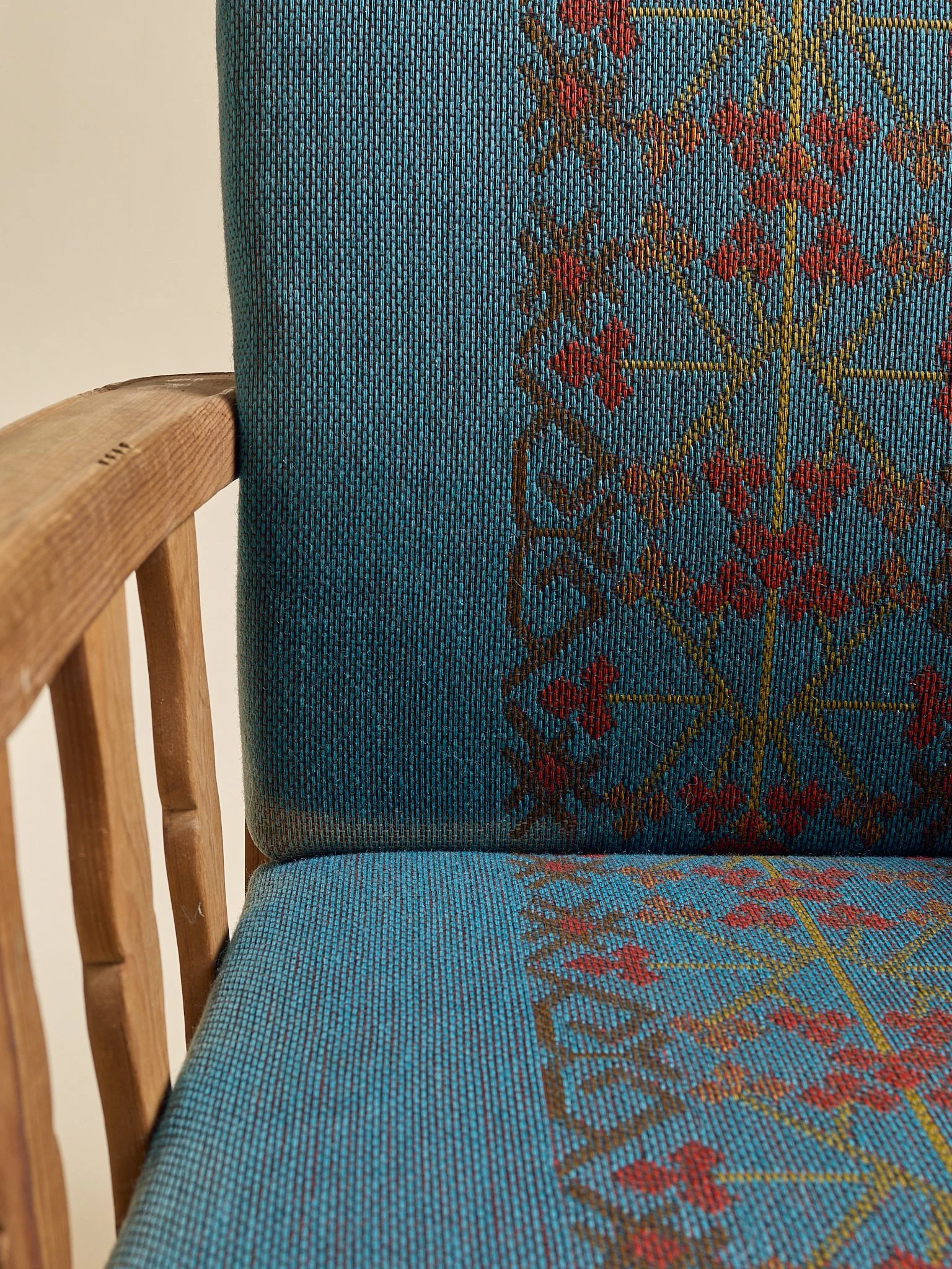 312_TheVintagePairof1950sKrogenasNorwegianPineLoungeChairs_10.jpg