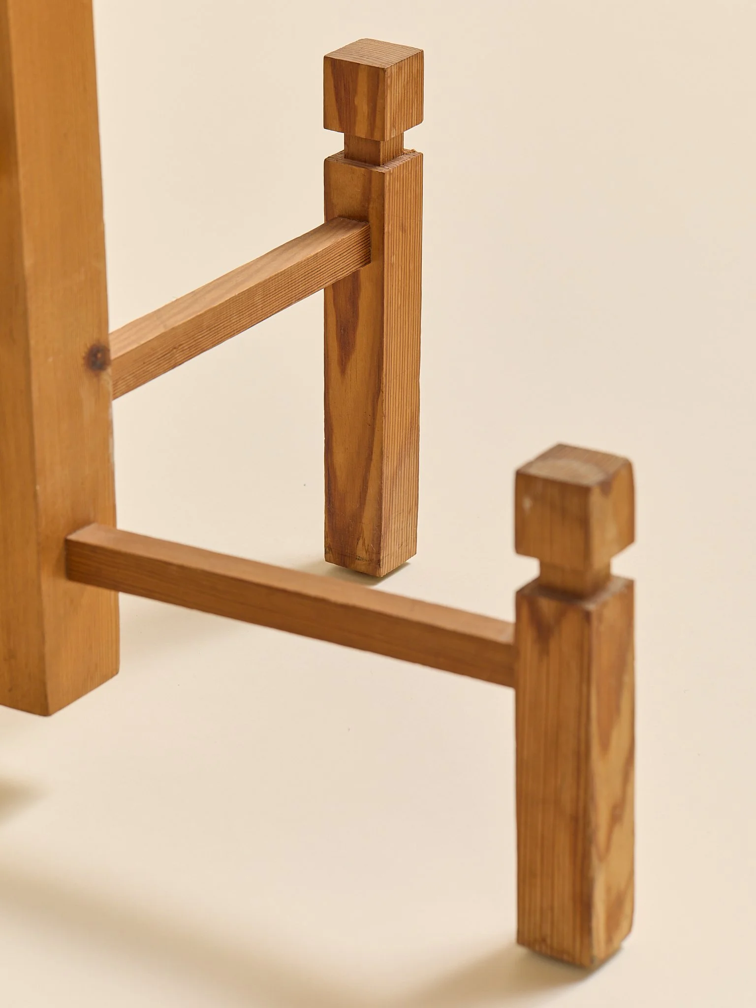 314_TheVintageSwedishPineCoatRack1970s_05.jpg