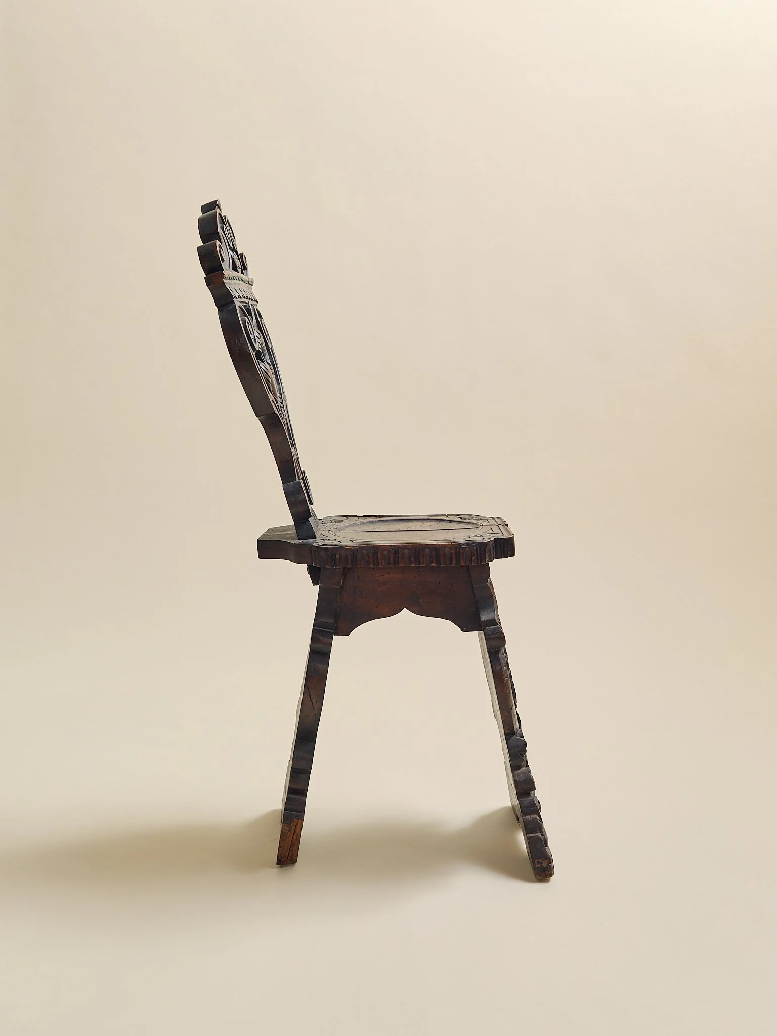 356_AntiqueWormwoodCarvedSgabelloChair_03.jpg