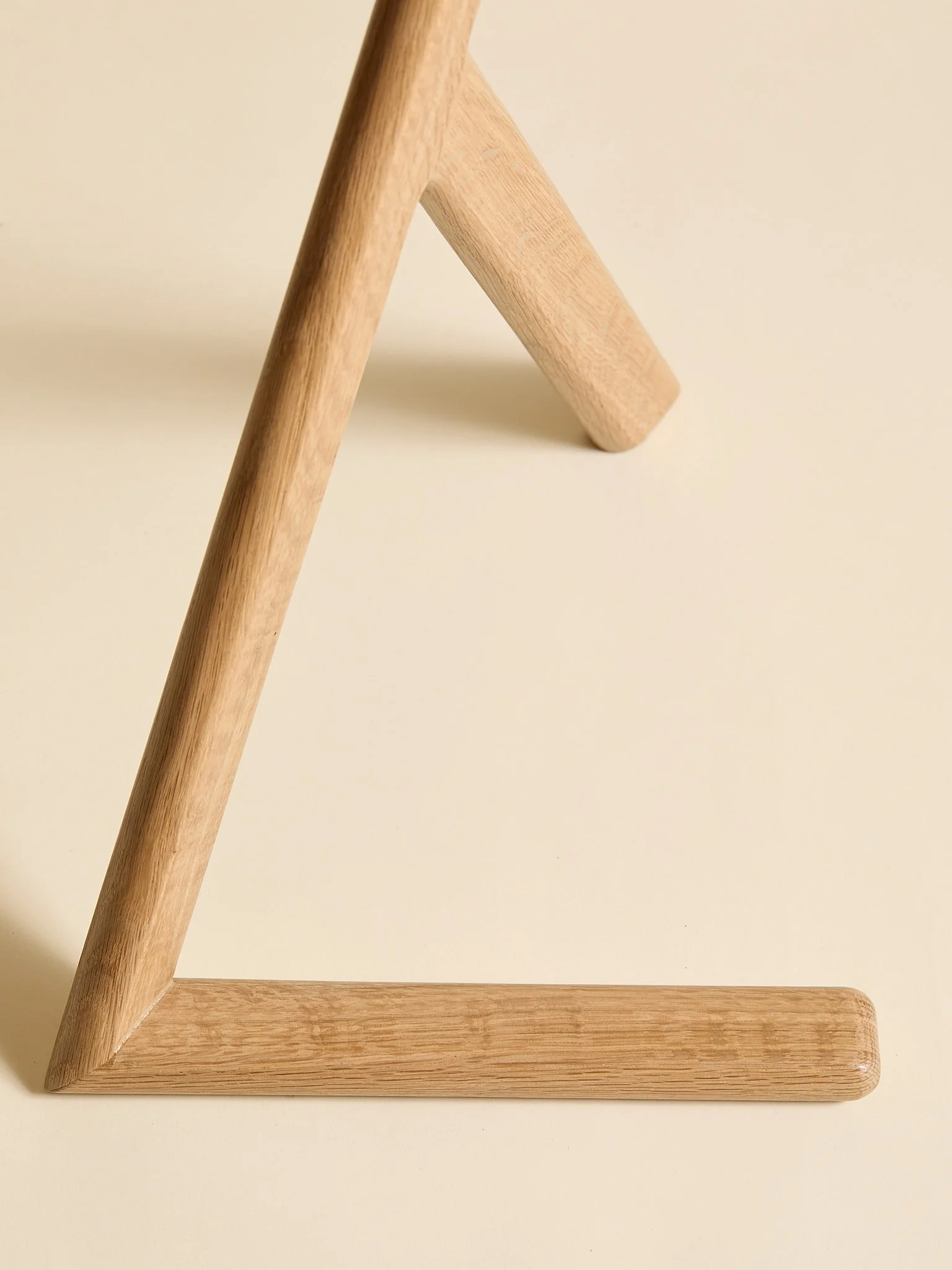 401_TheContemporary"Courtesy"SideTableByMaxGlader_06.jpg