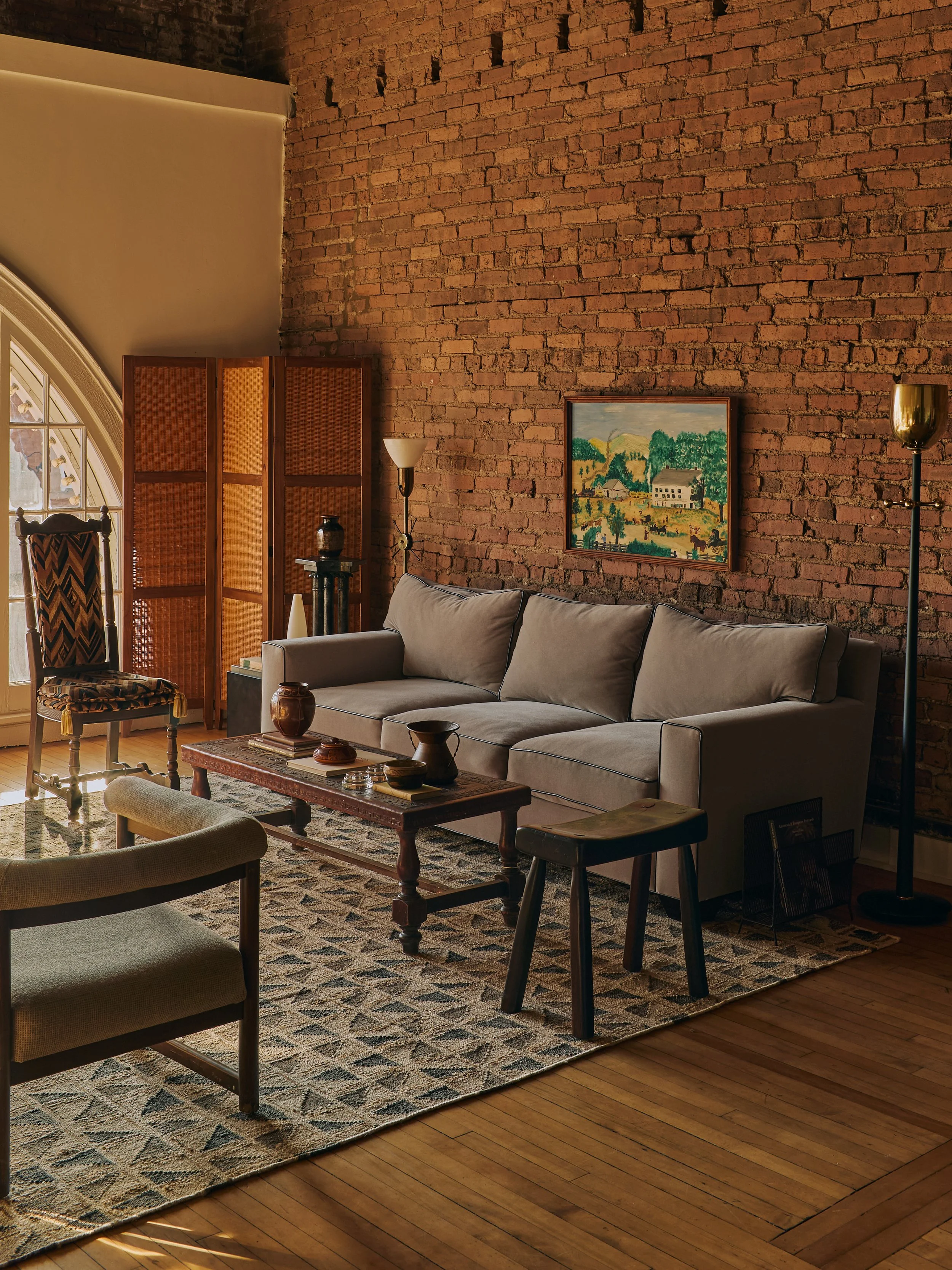 Shot_03_SeatingVignette2_001 1.jpg