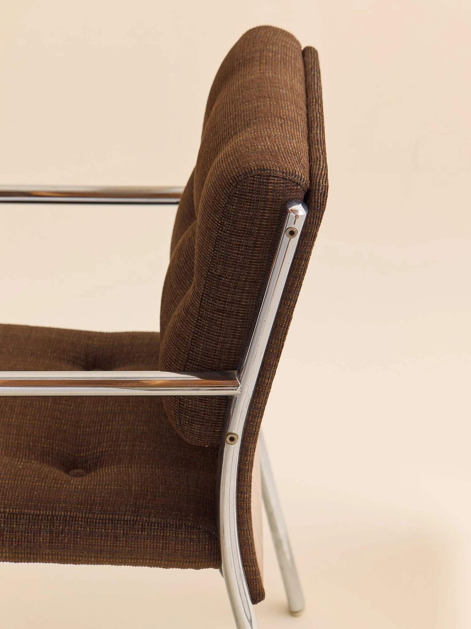 242_Vintage1970sChrome&BurlWoodMidCenturyOfficeArmchairs_007.jpg