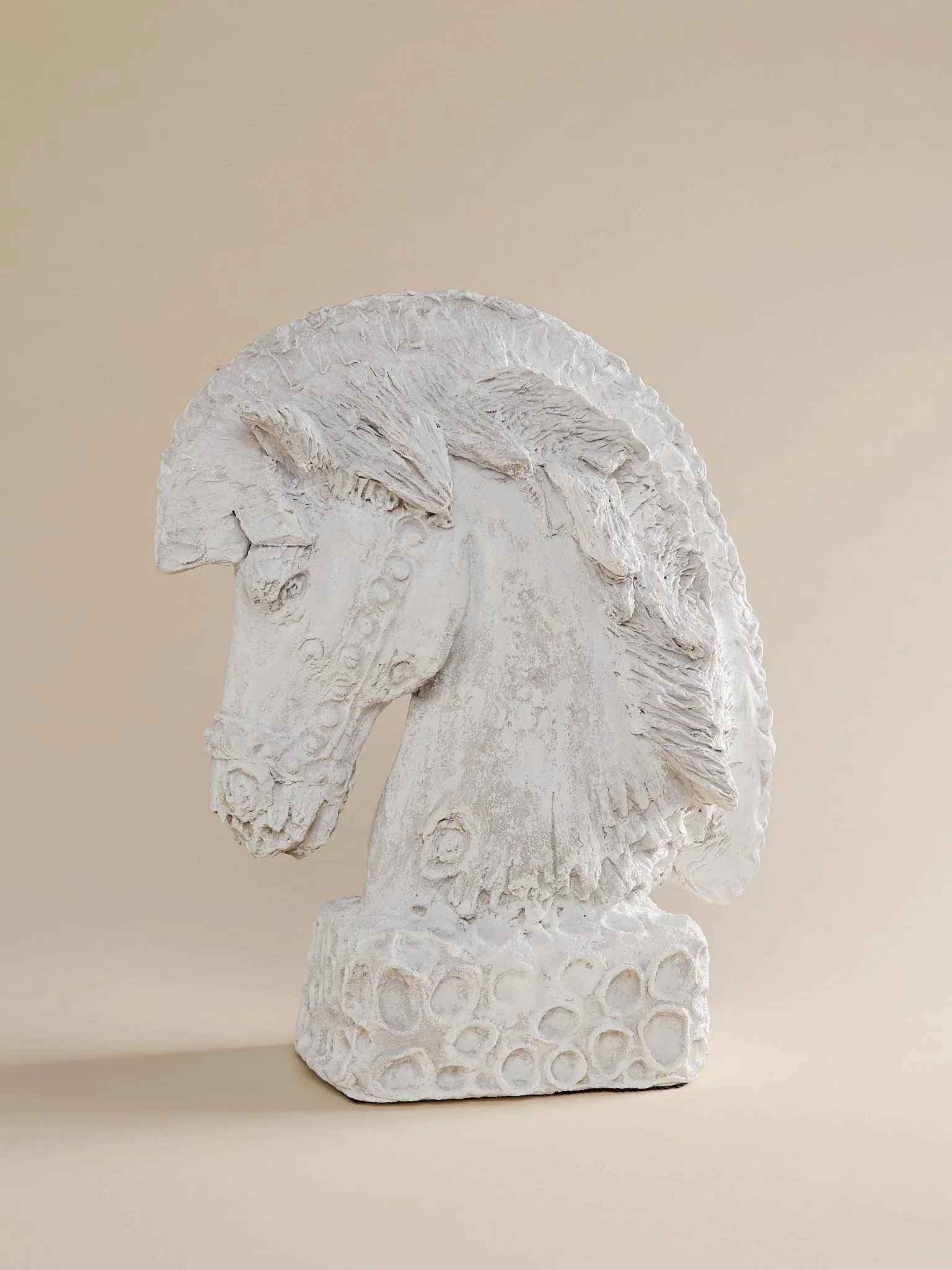 226_TheVintageHandmadeHorseSculpture_005.jpg