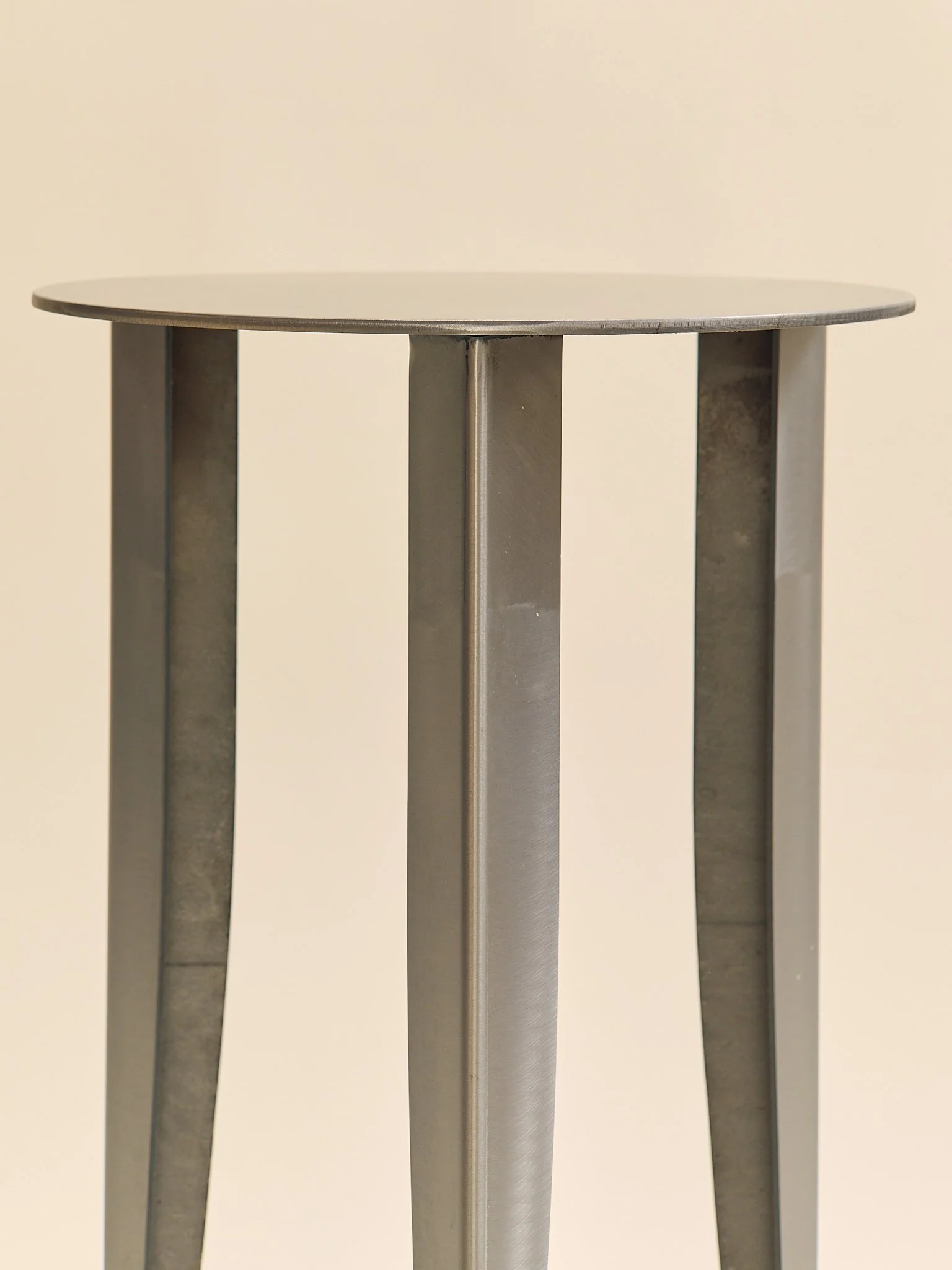 318_PairofIndustrialModernBrushedSteelCircularSideTables_09.jpg