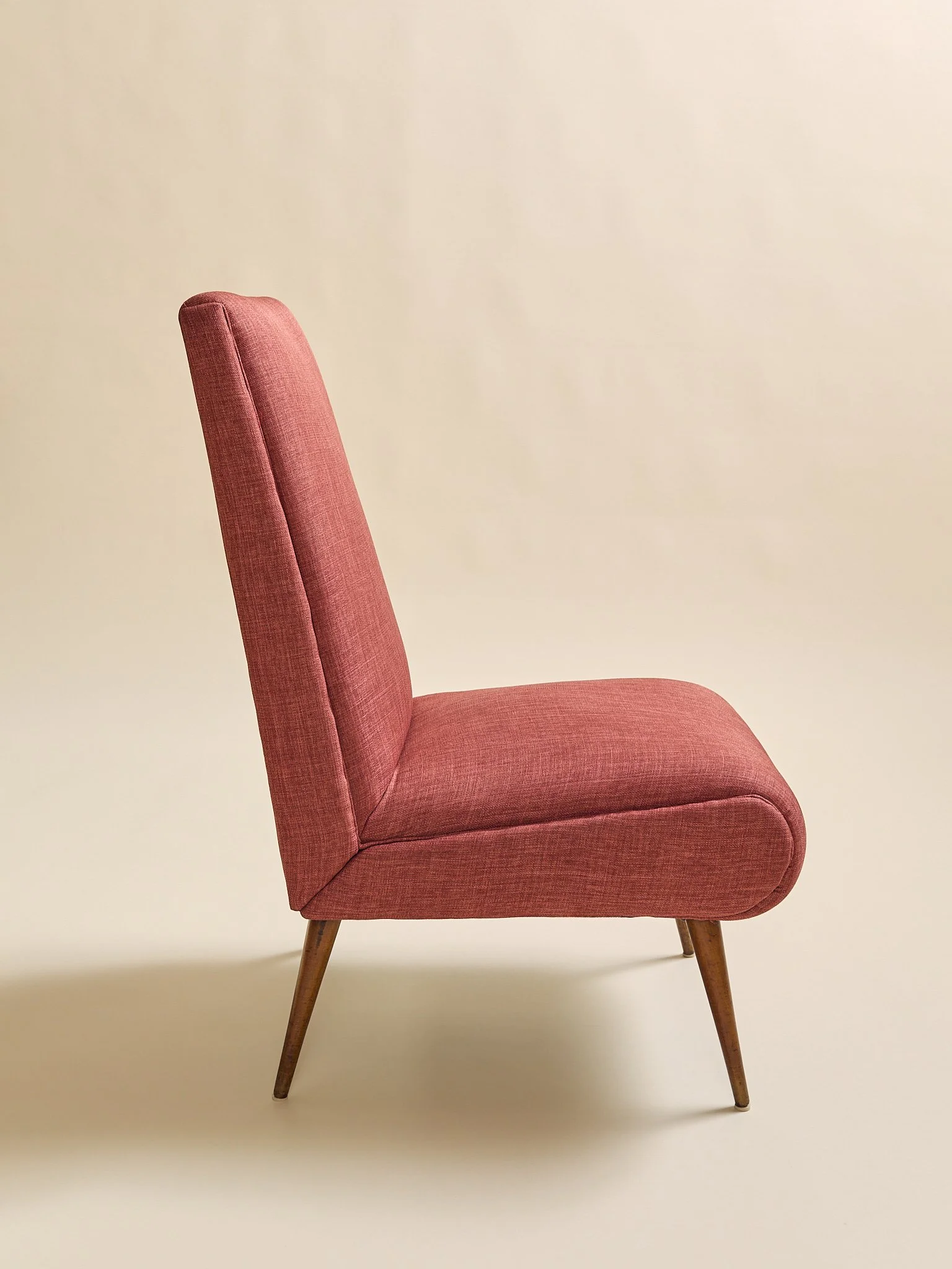 310_TheVintage1950sSlipperChairs_04.jpg