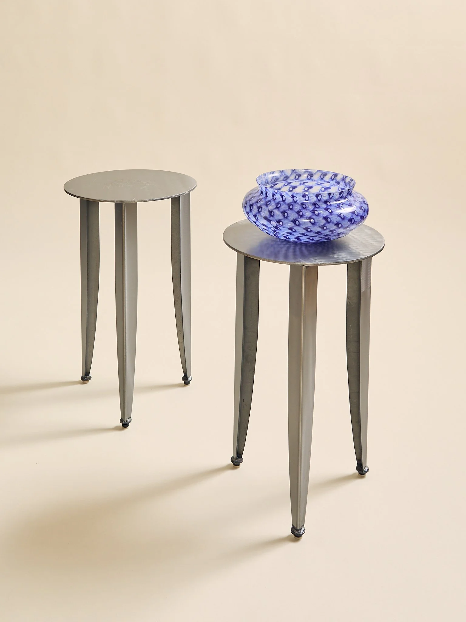 318_PairofIndustrialModernBrushedSteelCircularSideTables_01.jpg