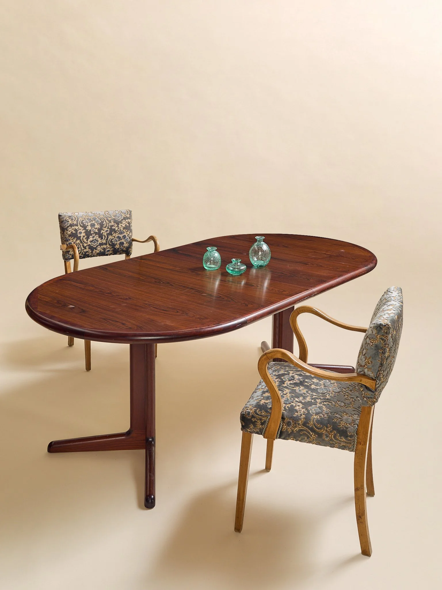 The Vintage Dyrlund Danish Rosewood Extending Dining Table, 1960s