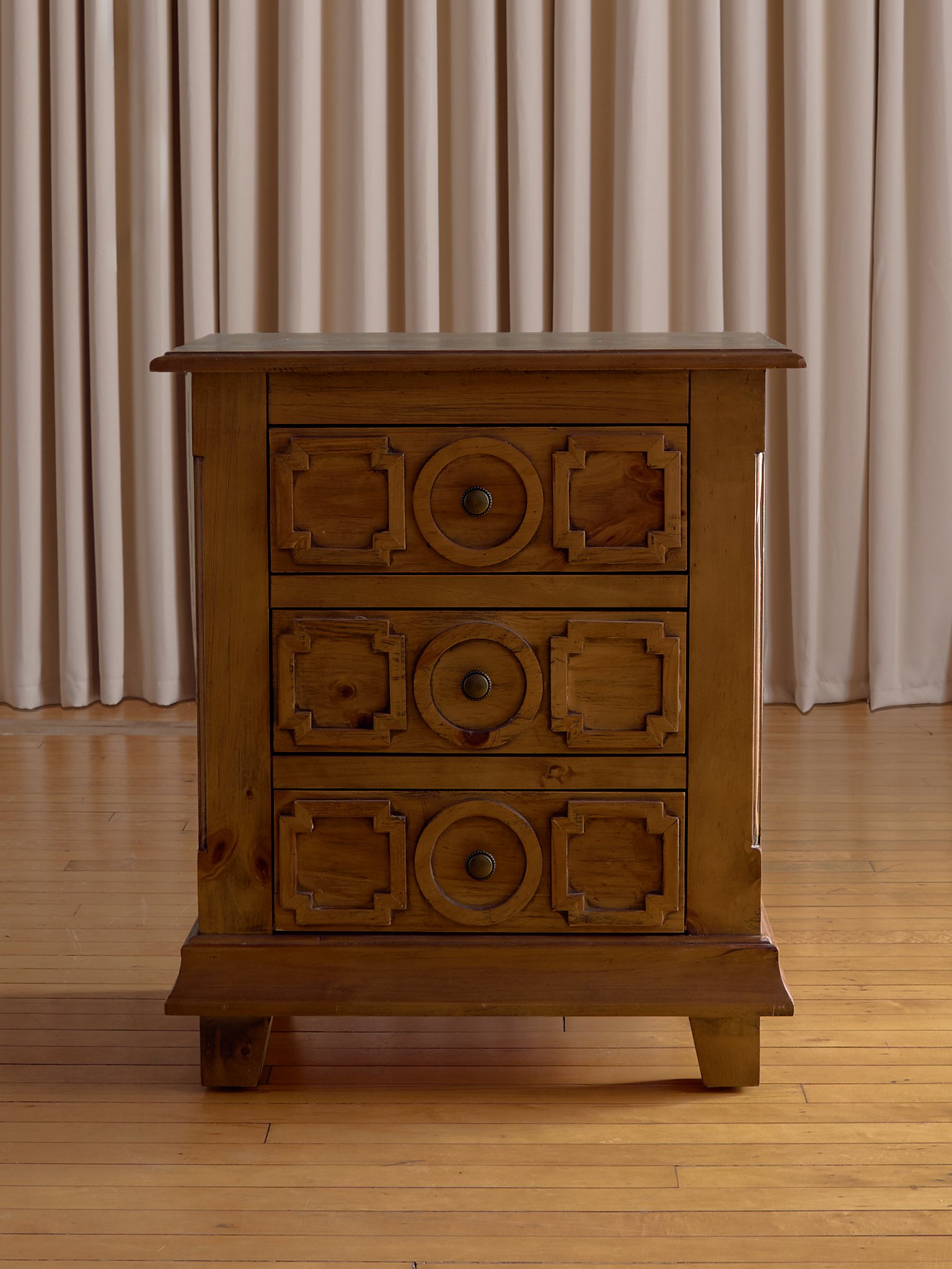 The Rustic Small Chest of Drawers