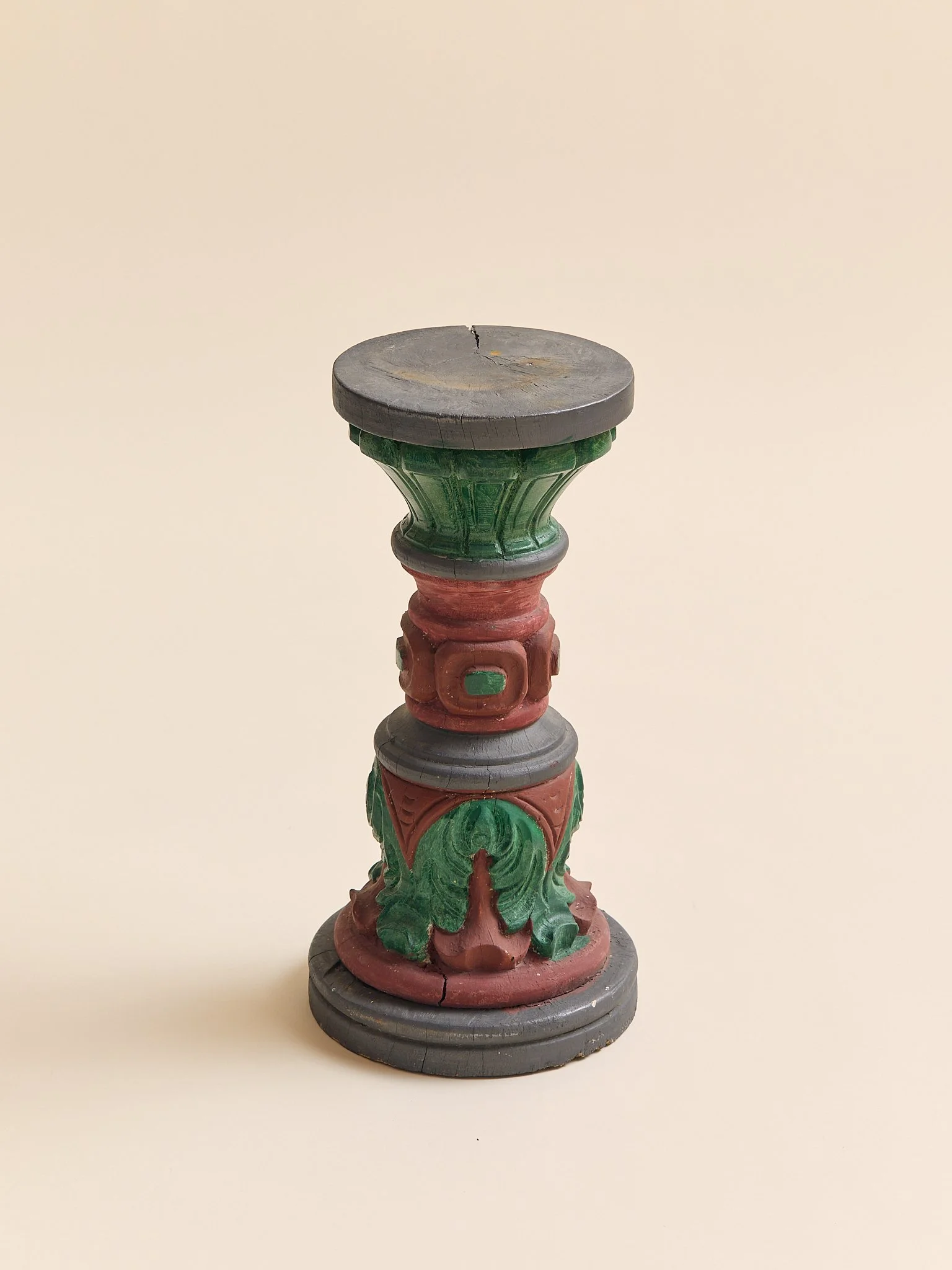 254_TheHandPaintedRedandGreenSolidOakPedestal_001.jpg