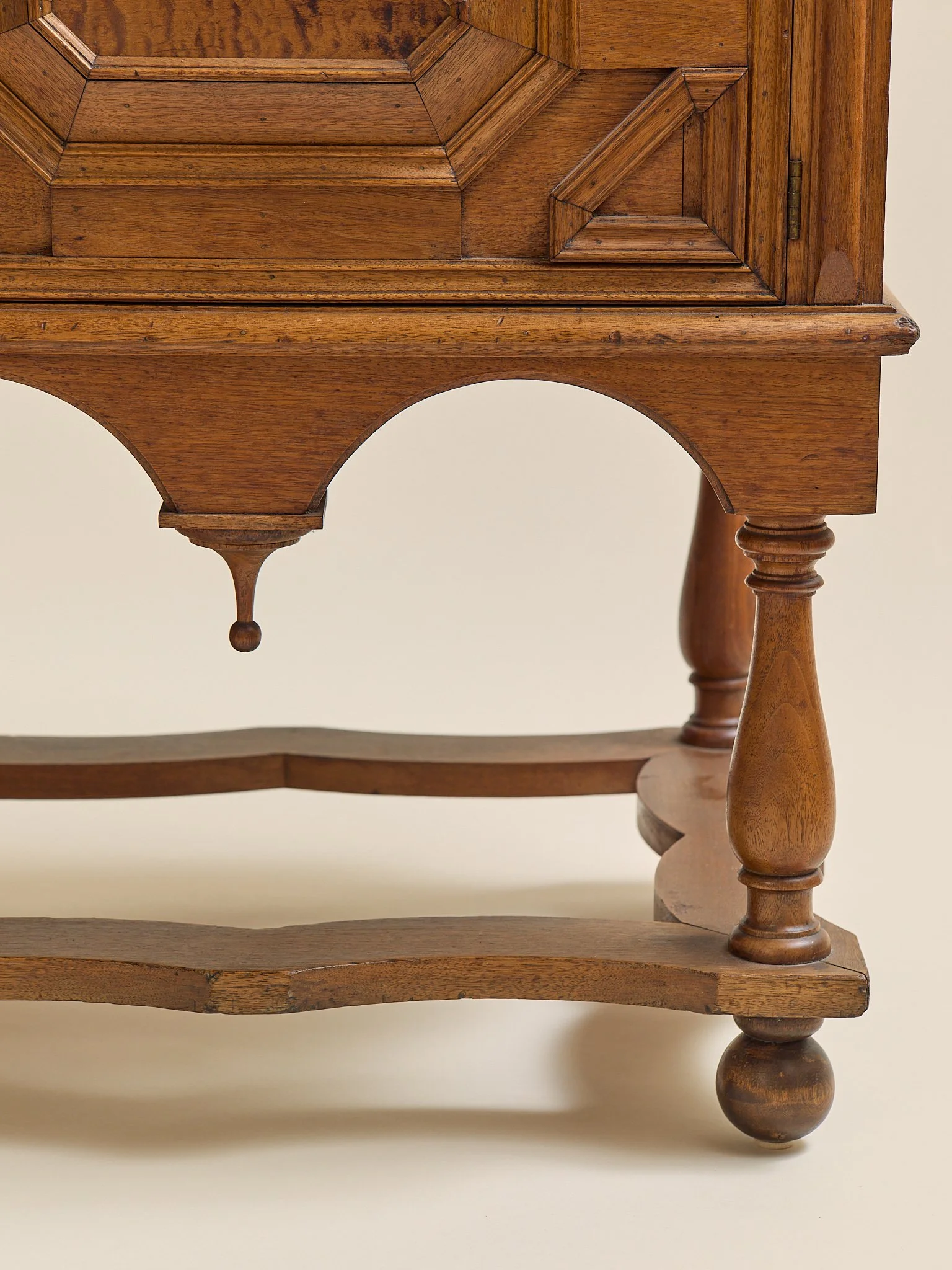 296_TheVintageWilliamandMaryIntricateCarvedWoodWalnutSideboard_13.jpg