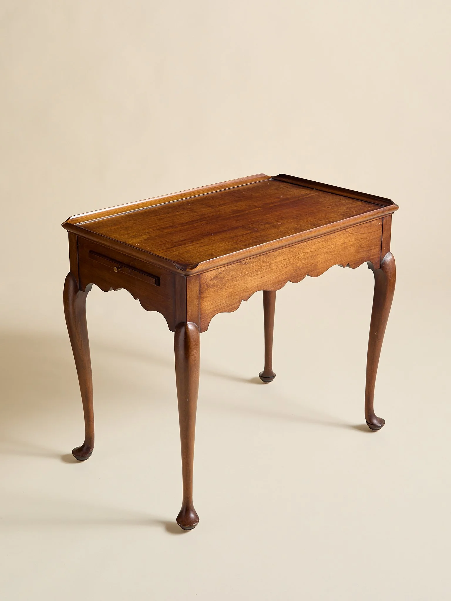 406_Statton"OldTowneCherry"QueenAnneTeaTable_03.jpg