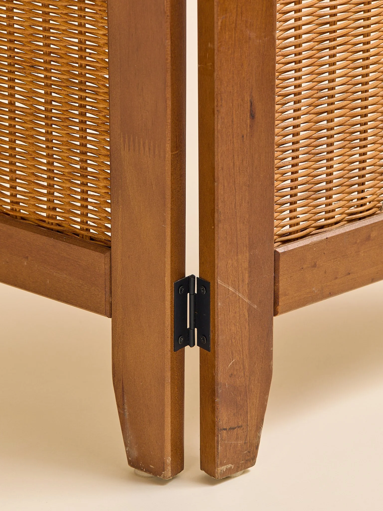 338_TheVintageMCMWood&RattanPanelScreen_04.jpg