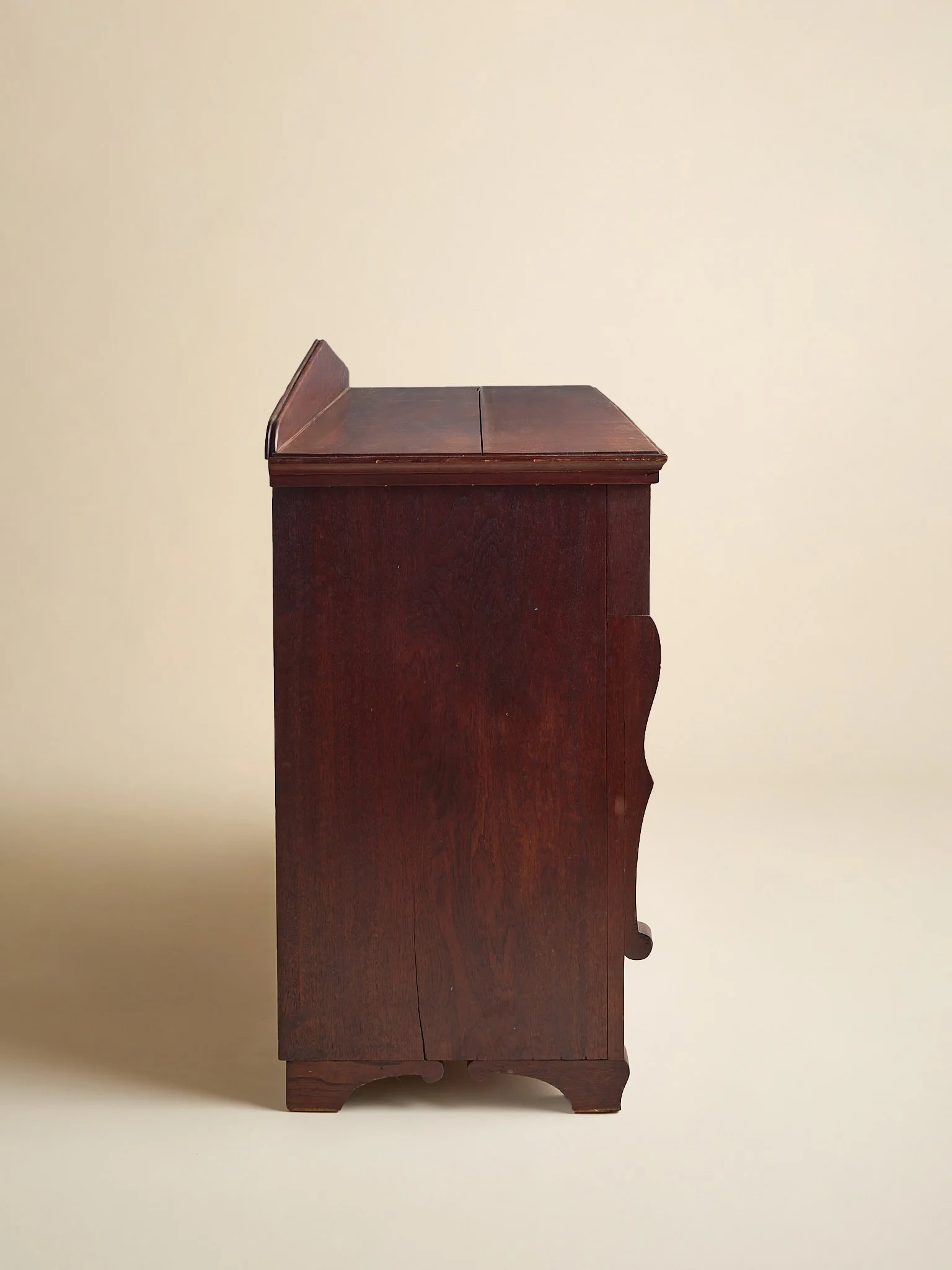 416_Arts&CraftsCherryChestofDrawers_05.jpg