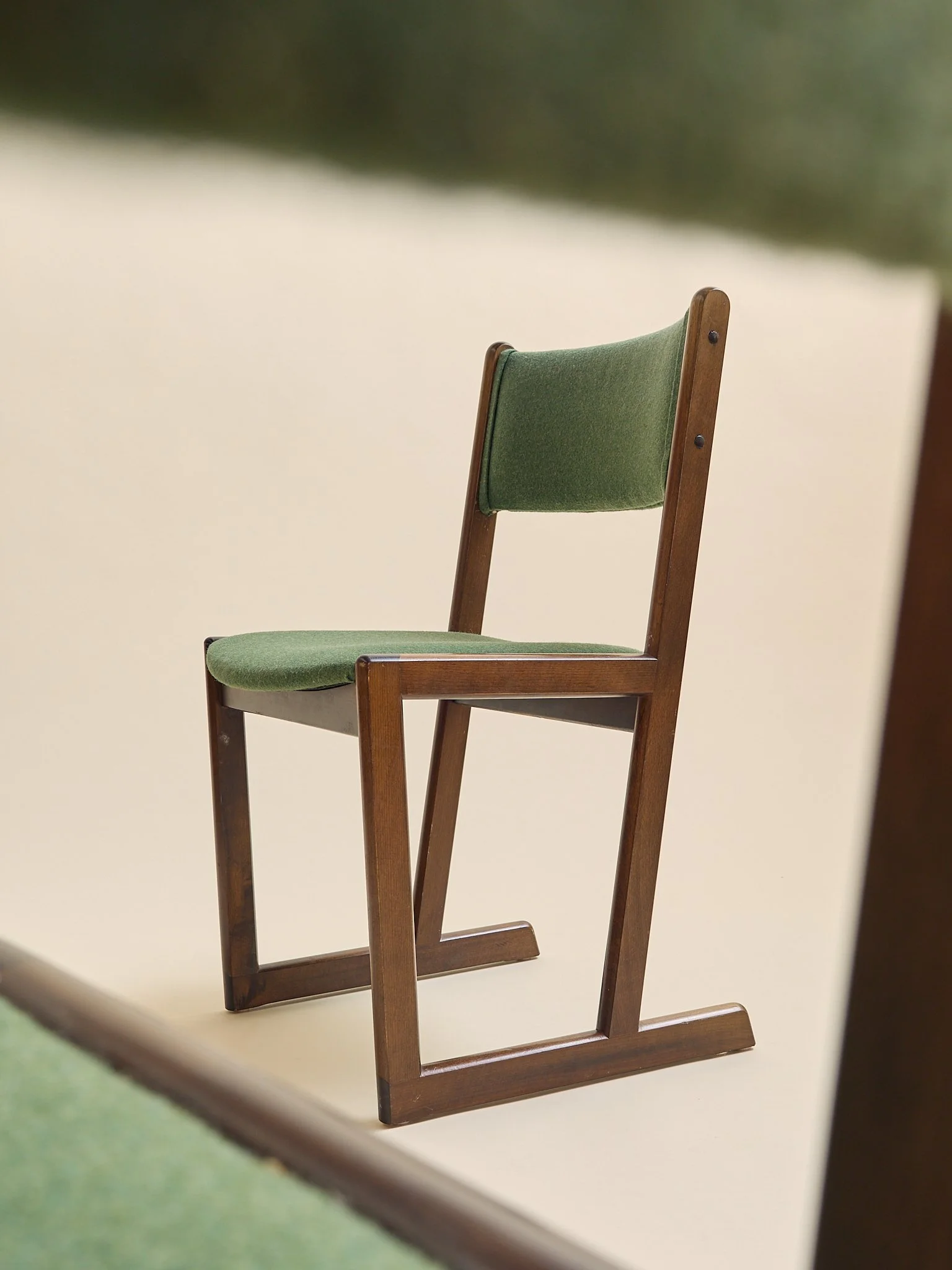 350_TheVintageGangsoMoblerStyleDanishDiningChairs1970S_07.jpg