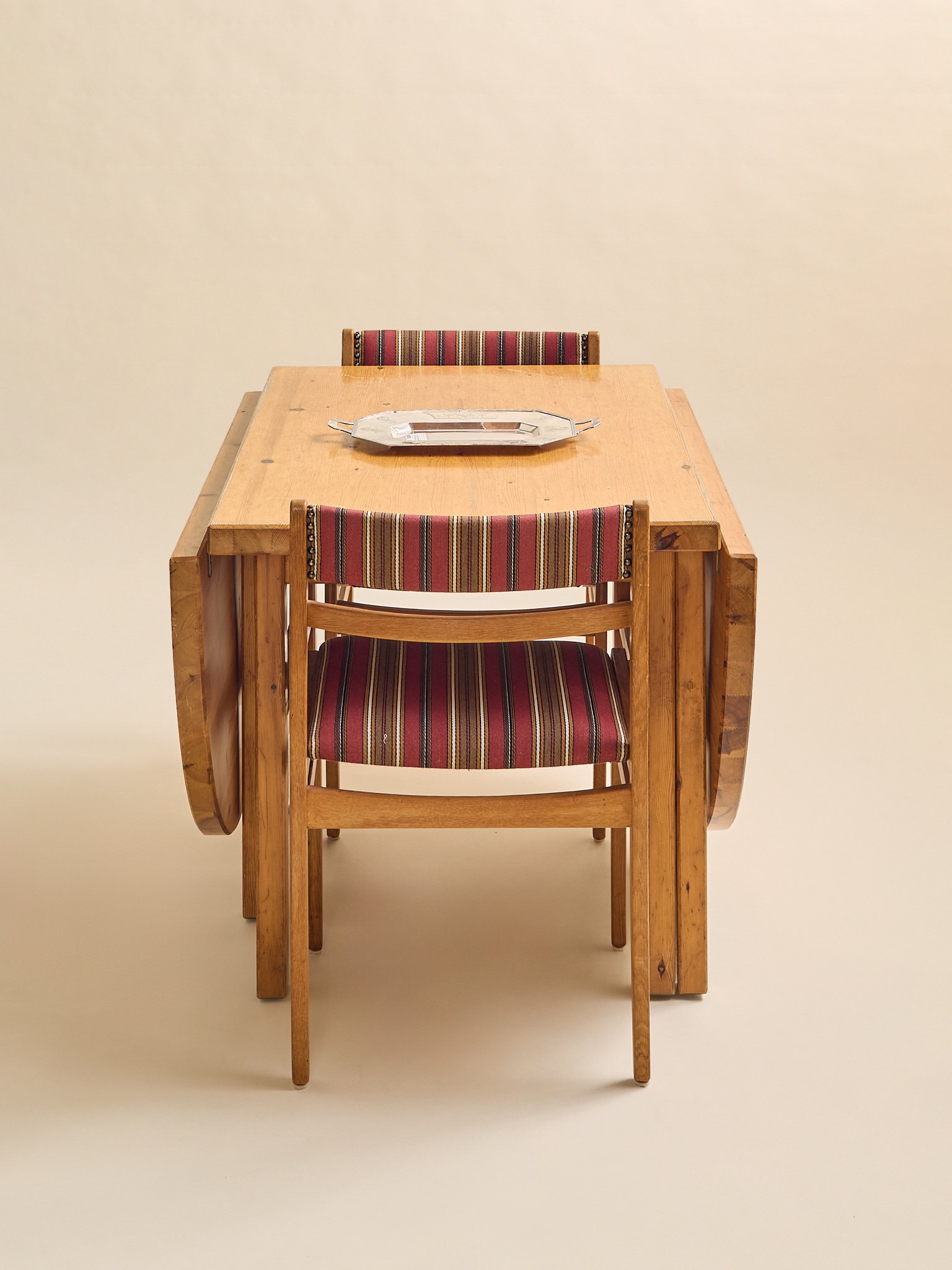 389_TheVintageScandinavianPineDropLeafDiningTable1970S_03.jpg
