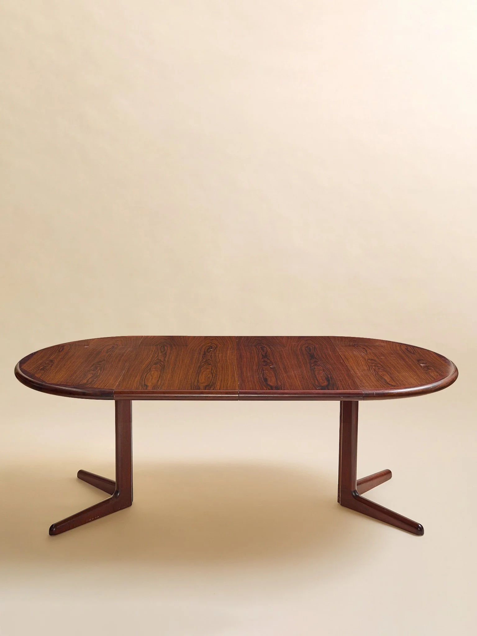 346_TheVintageDyrlundDanishRosewoodExtendingDiningTable1960s_01.jpg