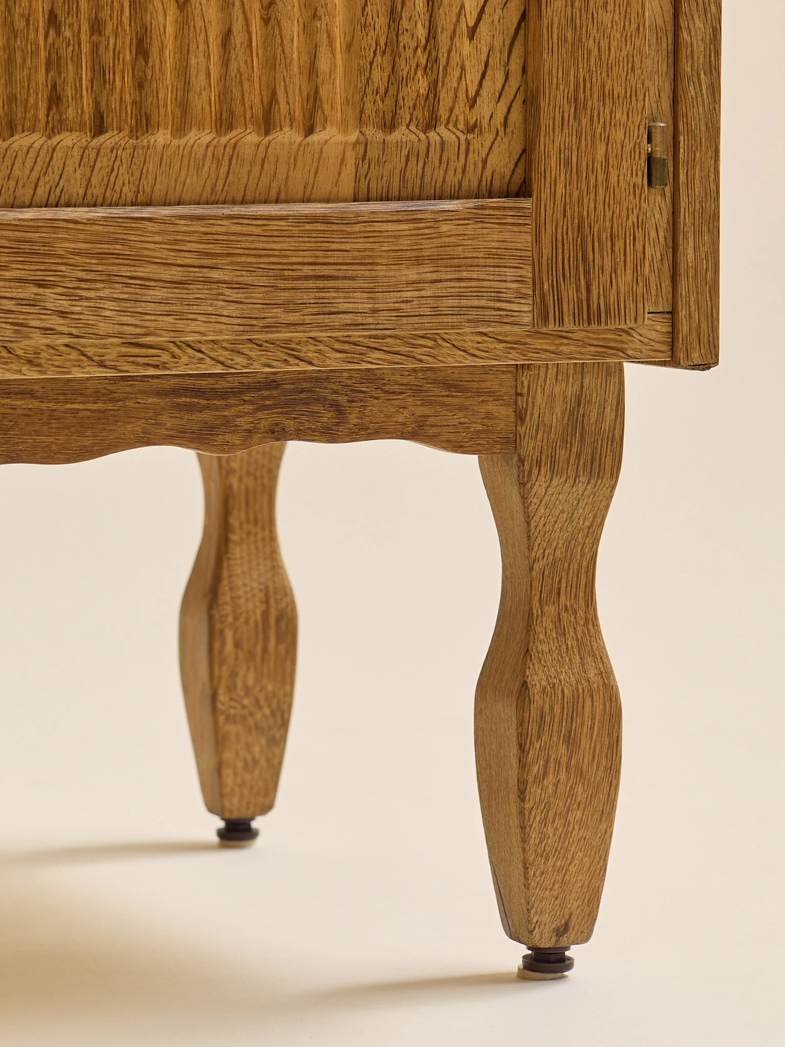 298_TheVintageDanishKjaernulfStyleBookcase1960s_09.jpg