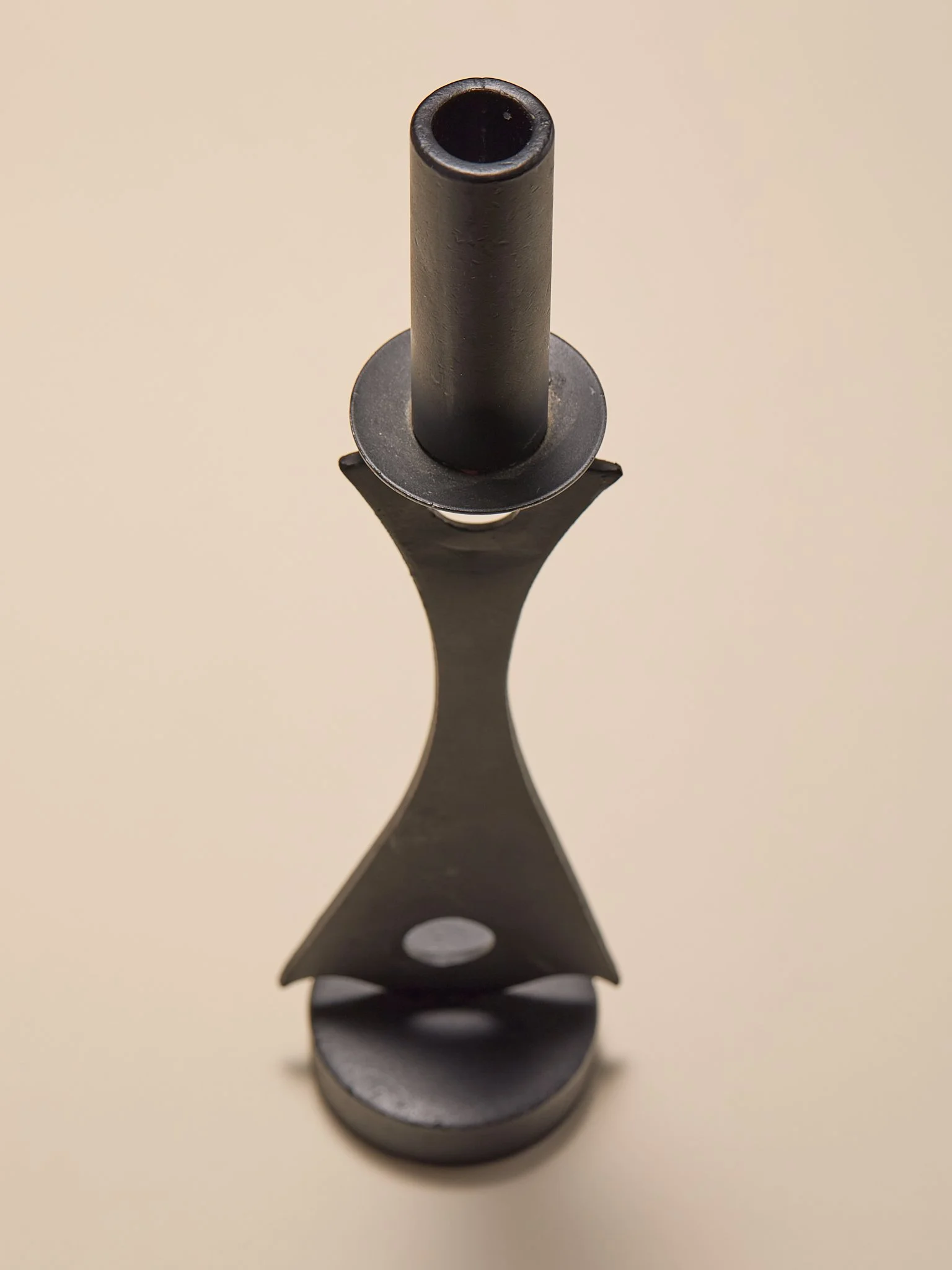 335_TheVintageIronGeometricCandleHolderSet_005.jpg