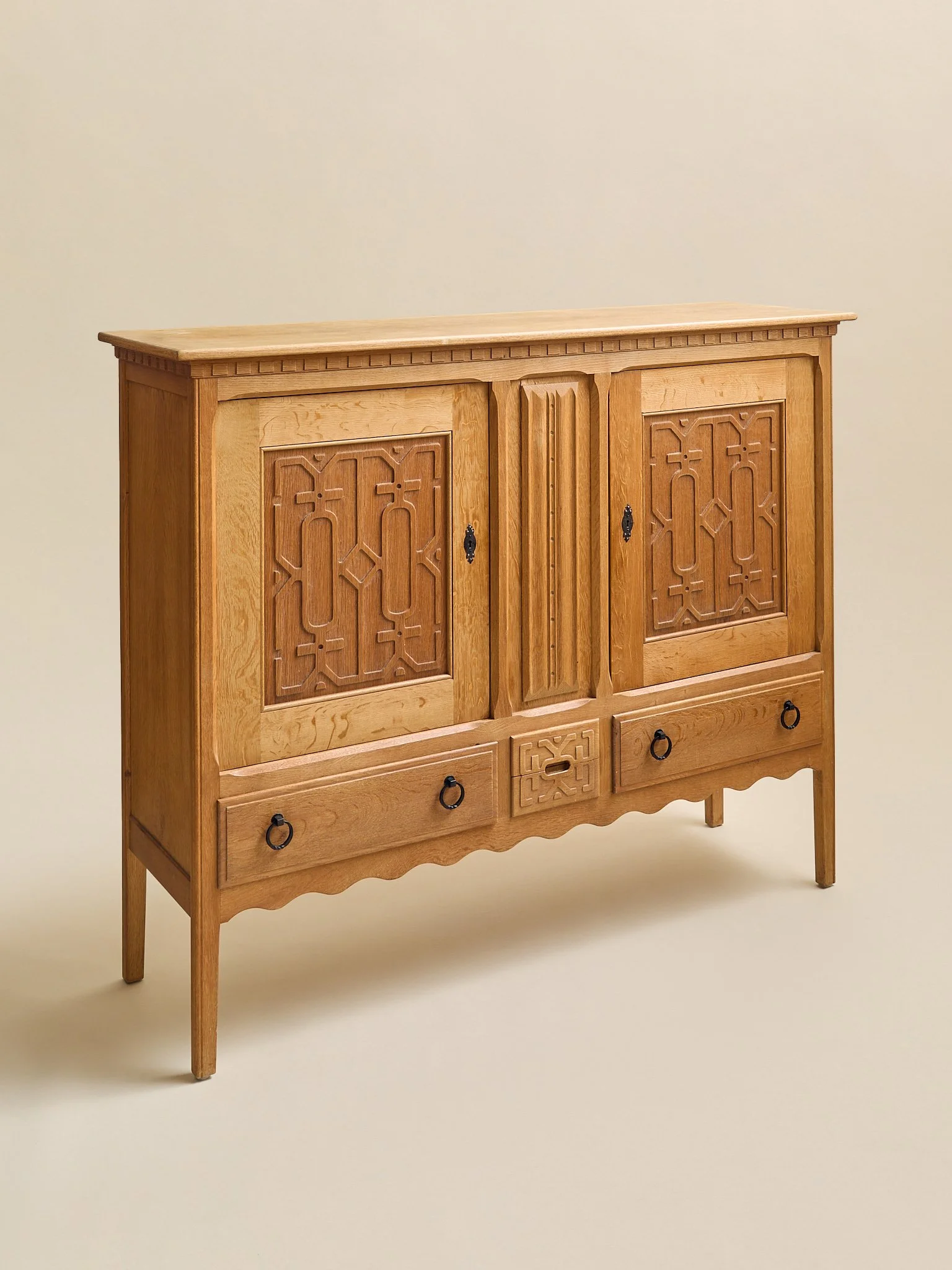 361_TheVintageAttr.HenningKjaernulfDanishOakSideboard1960S_03.jpg
