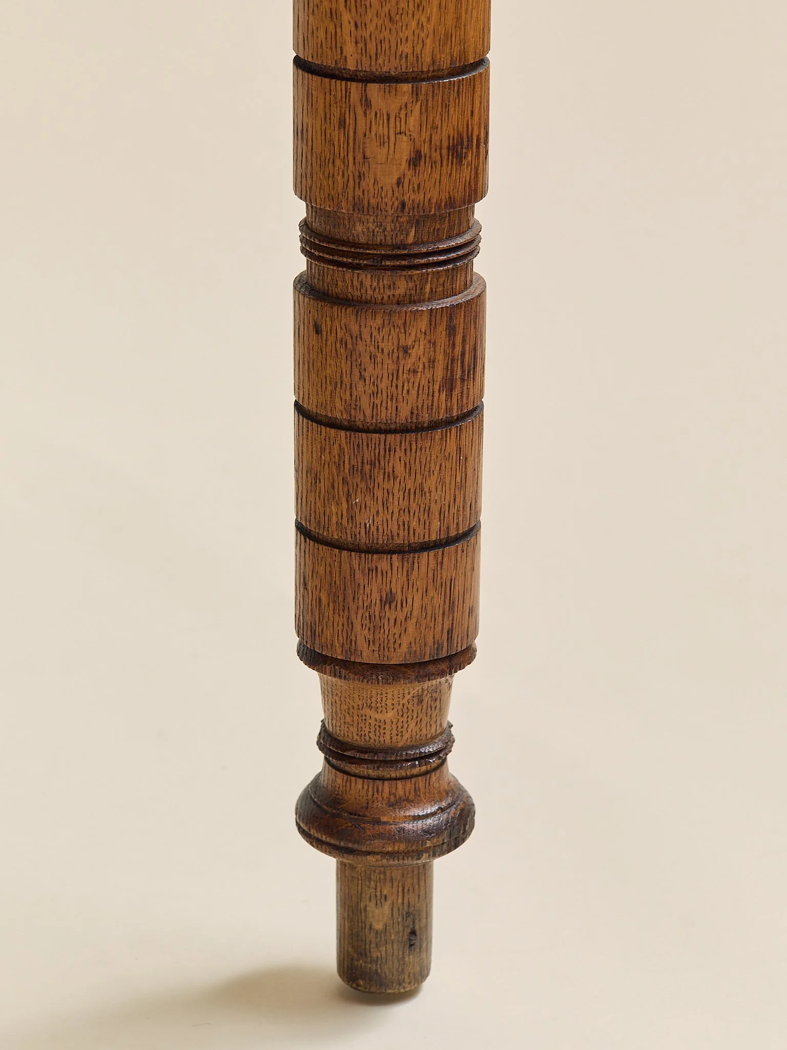 301_TheVintageOakAndLeatherDesk_15.jpg