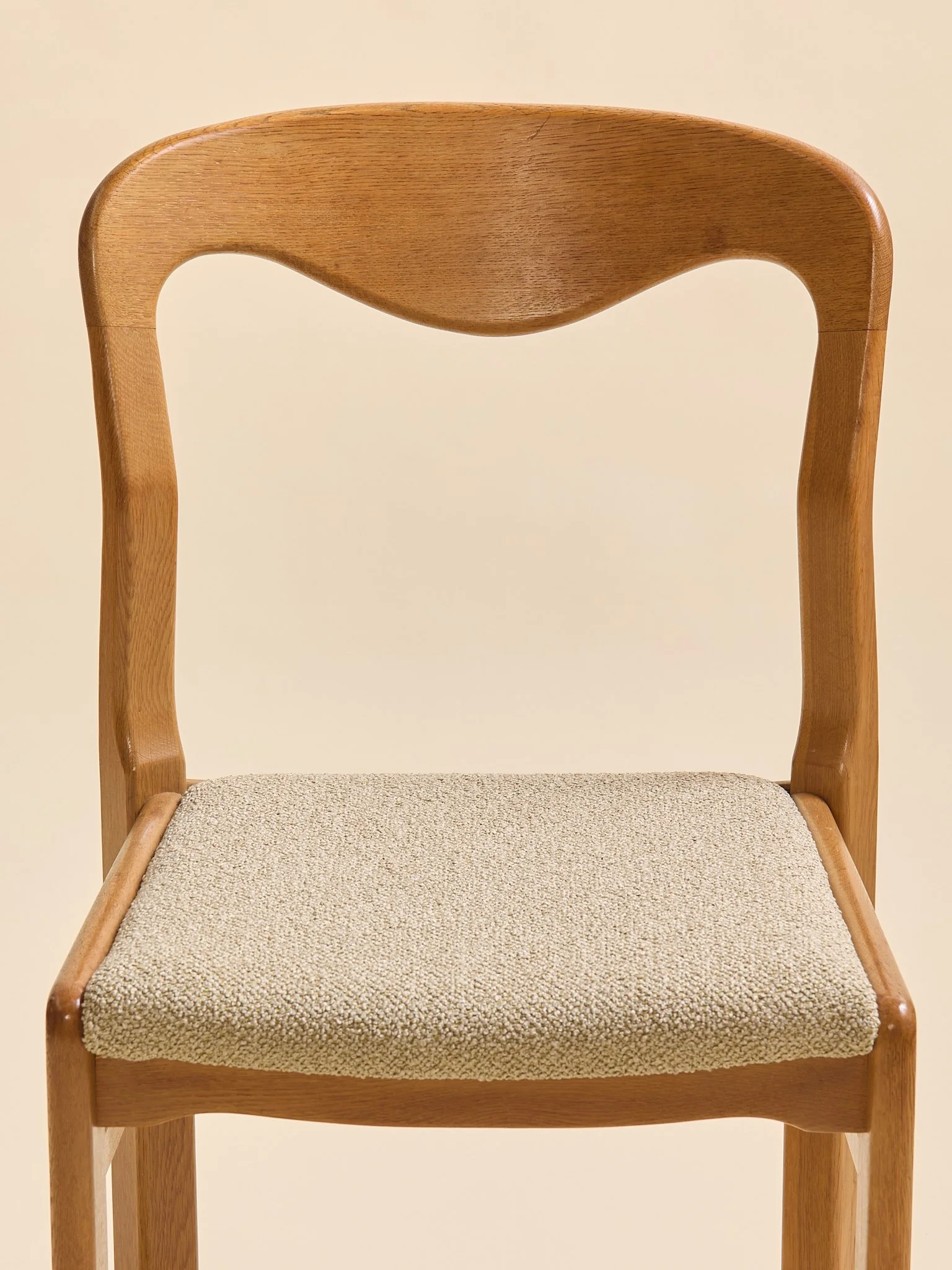 378_TheVintageStyleOfMollerOak&BoucleDiningChairs1970s_11.jpg