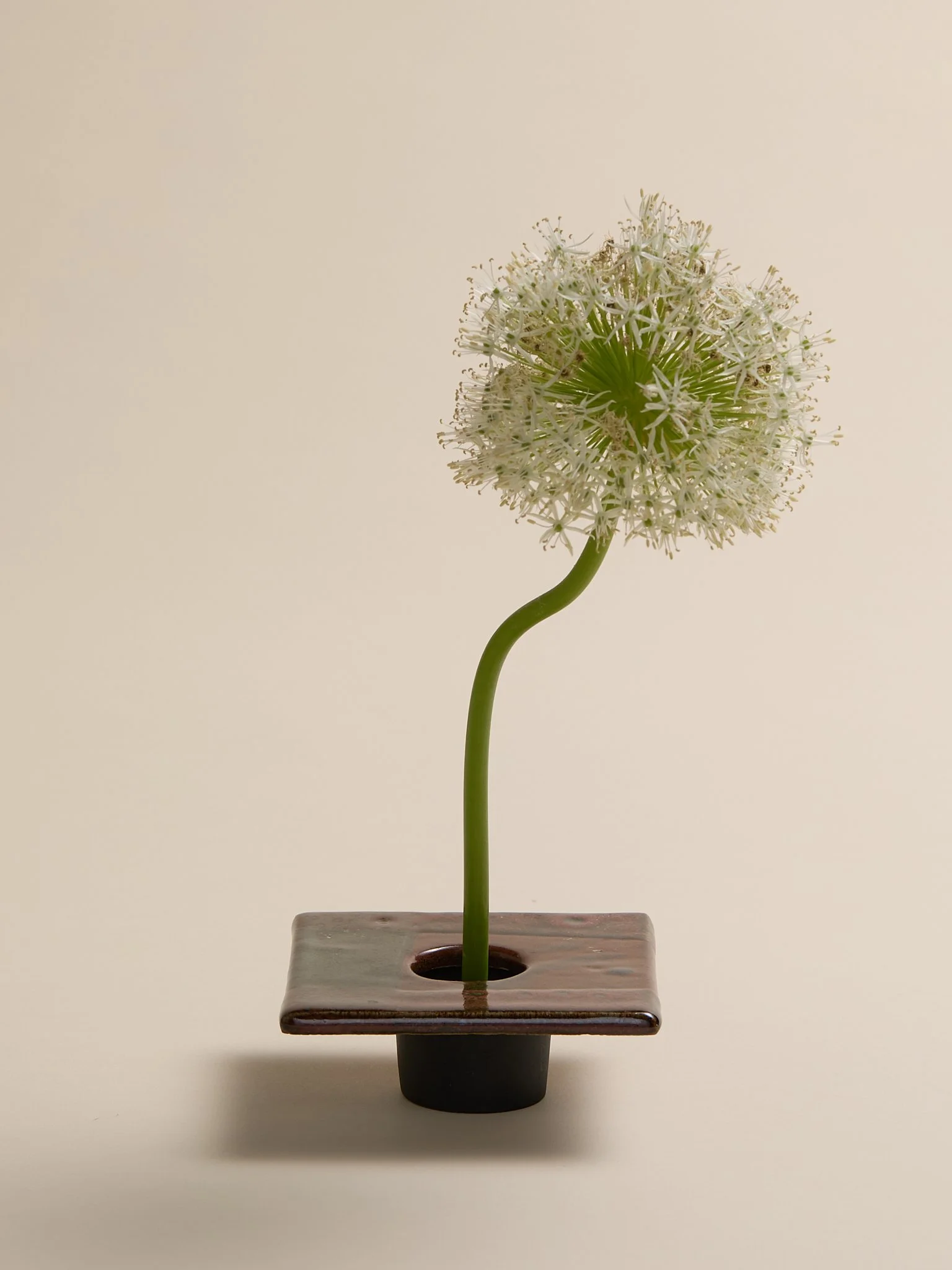 Shot_74_TheVintageJapaneseCeramicFlowerHolder_001.jpg