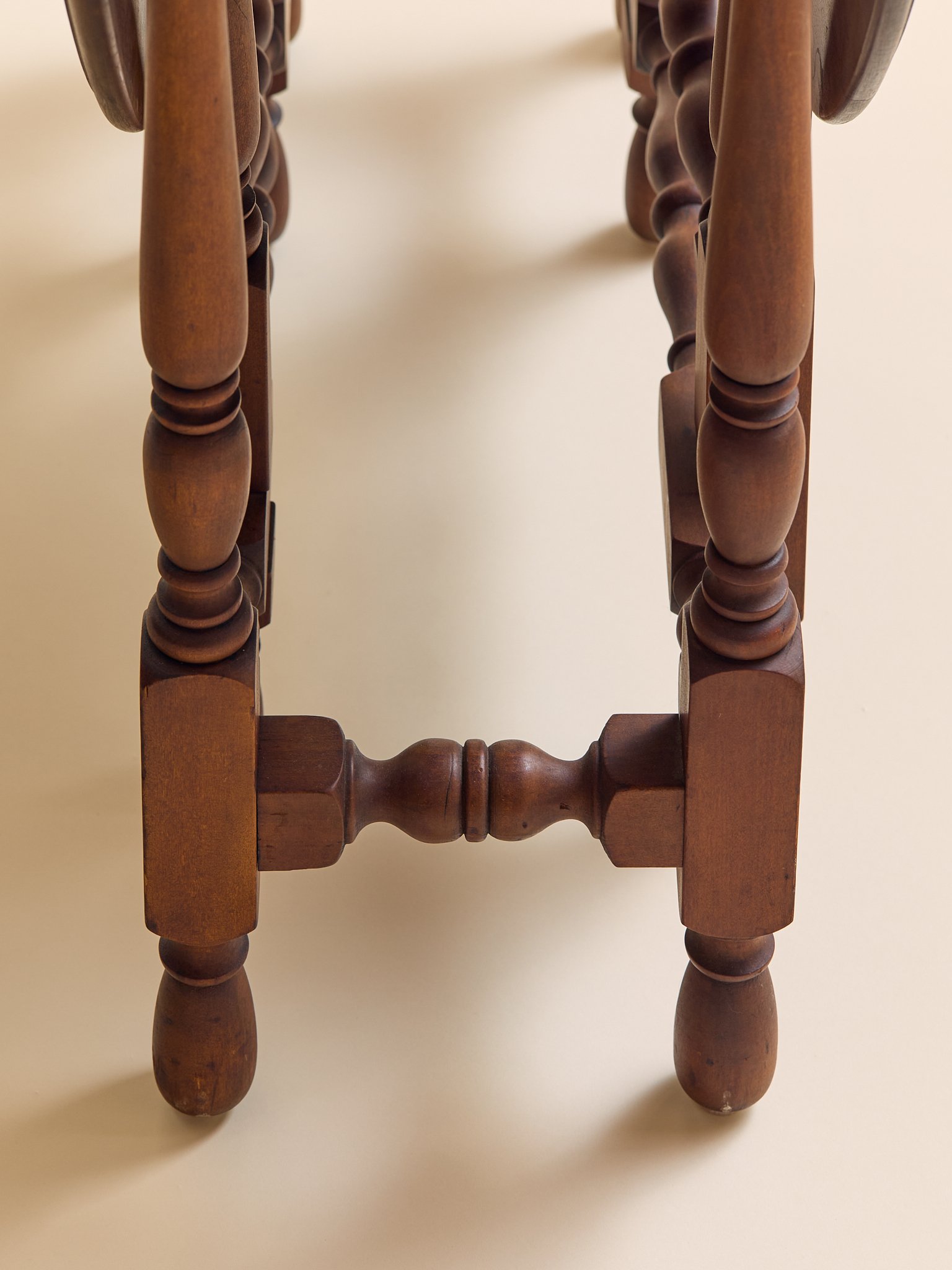 207_TheVintageCarvedGateLegTable _015.jpg