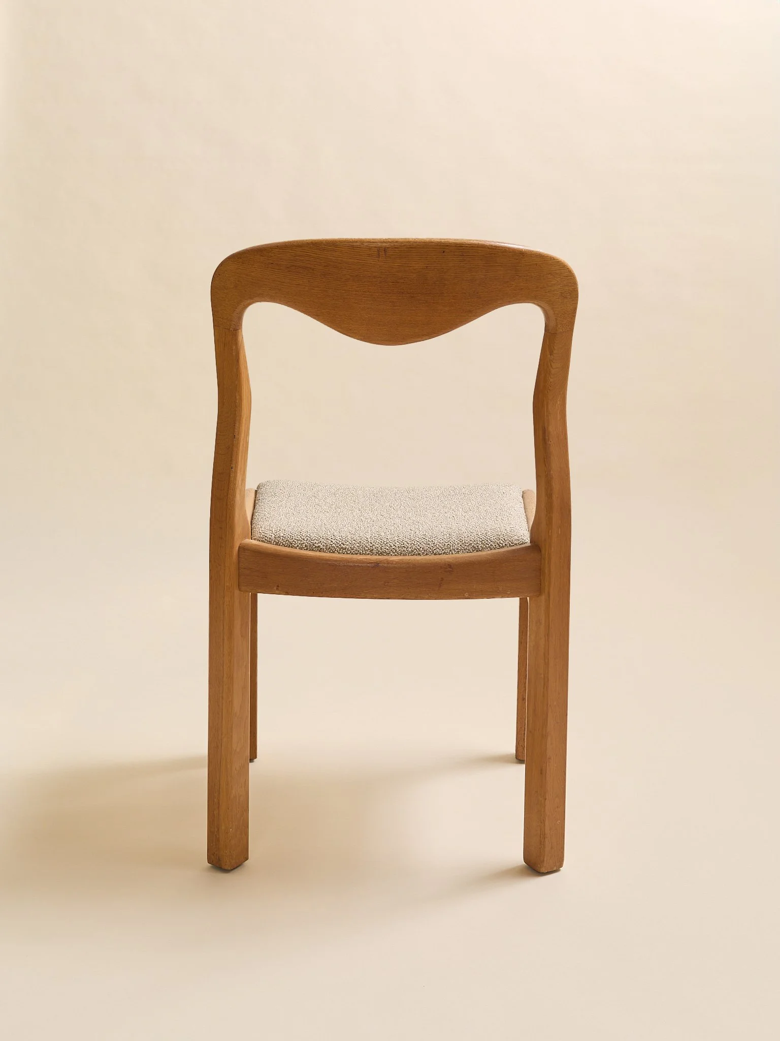 378_TheVintageStyleOfMollerOak&BoucleDiningChairs1970s_07.jpg