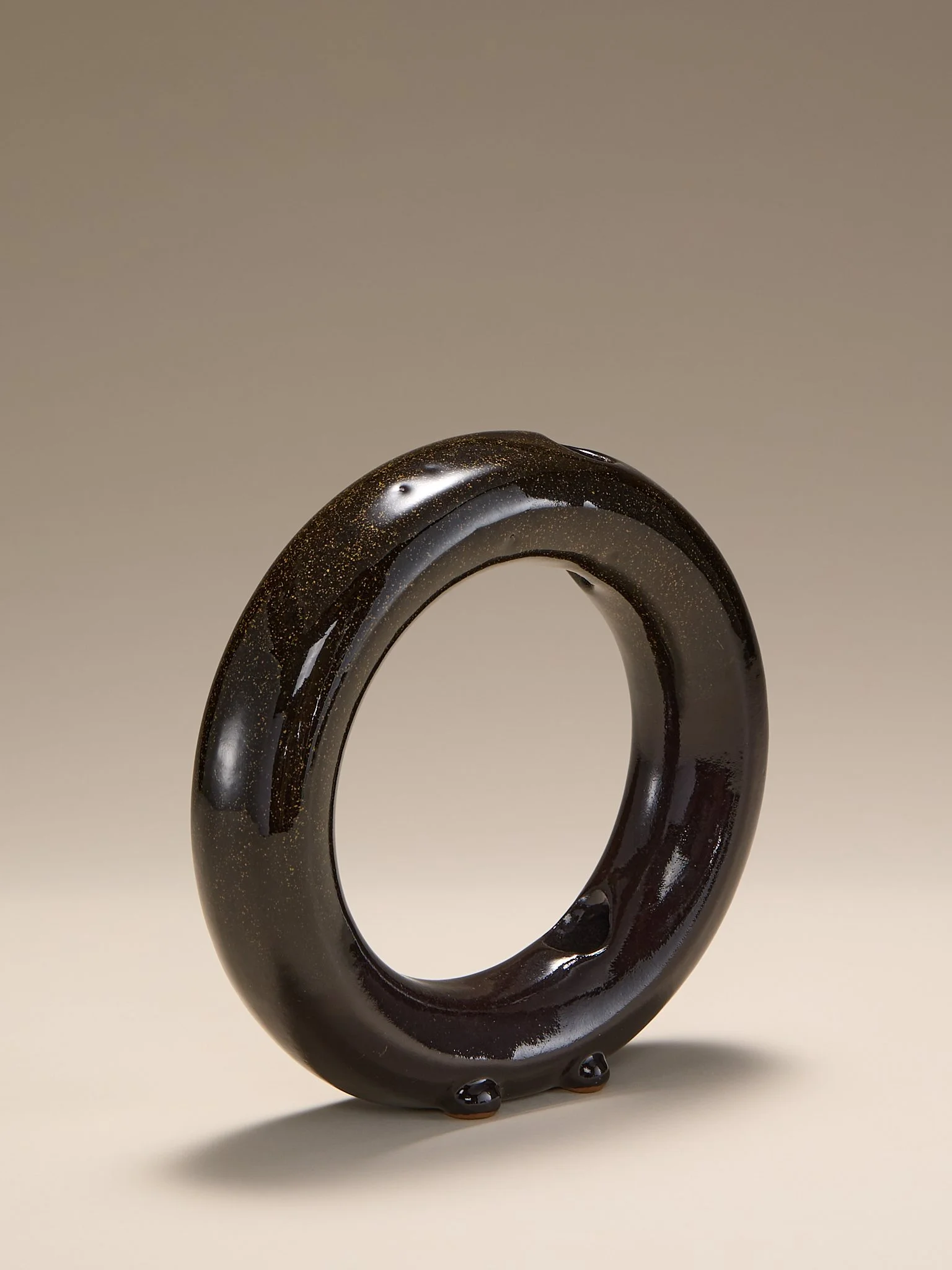178_TheVintageModernSculpturalRingVaseinEspressoGlazewithGoldFleck_002.jpg