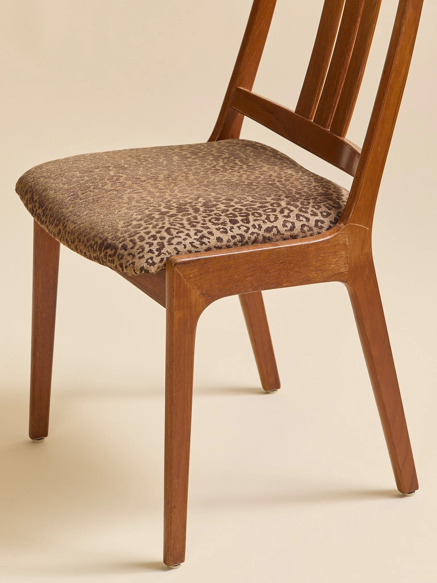 305_TheVintageDanishTeakMCMLeopardAccentChair_05.jpg