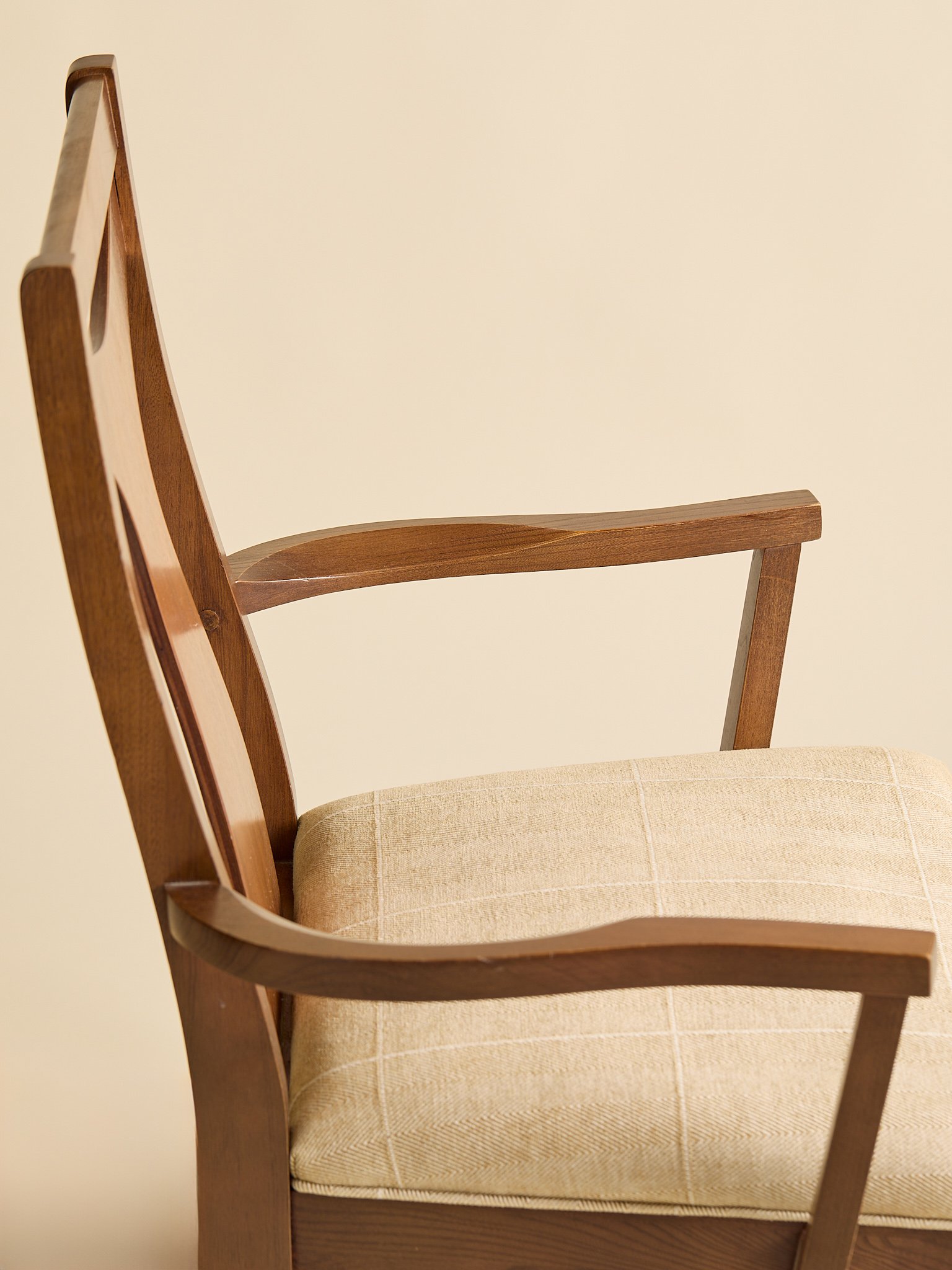 412_TheVintage1960sMCMWalnutDiningChairs_20.jpg