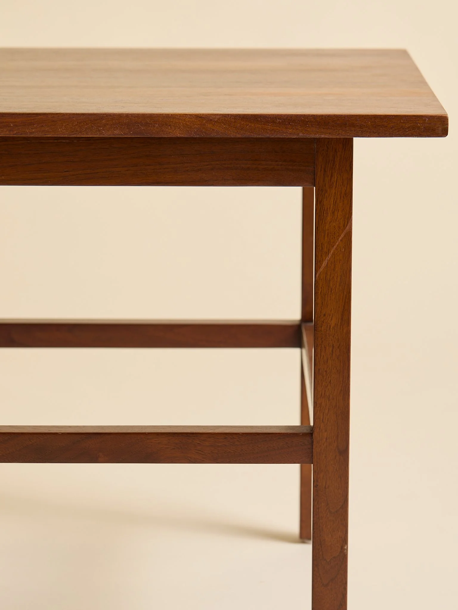413_TheVintageMCMSideTables_10.jpg