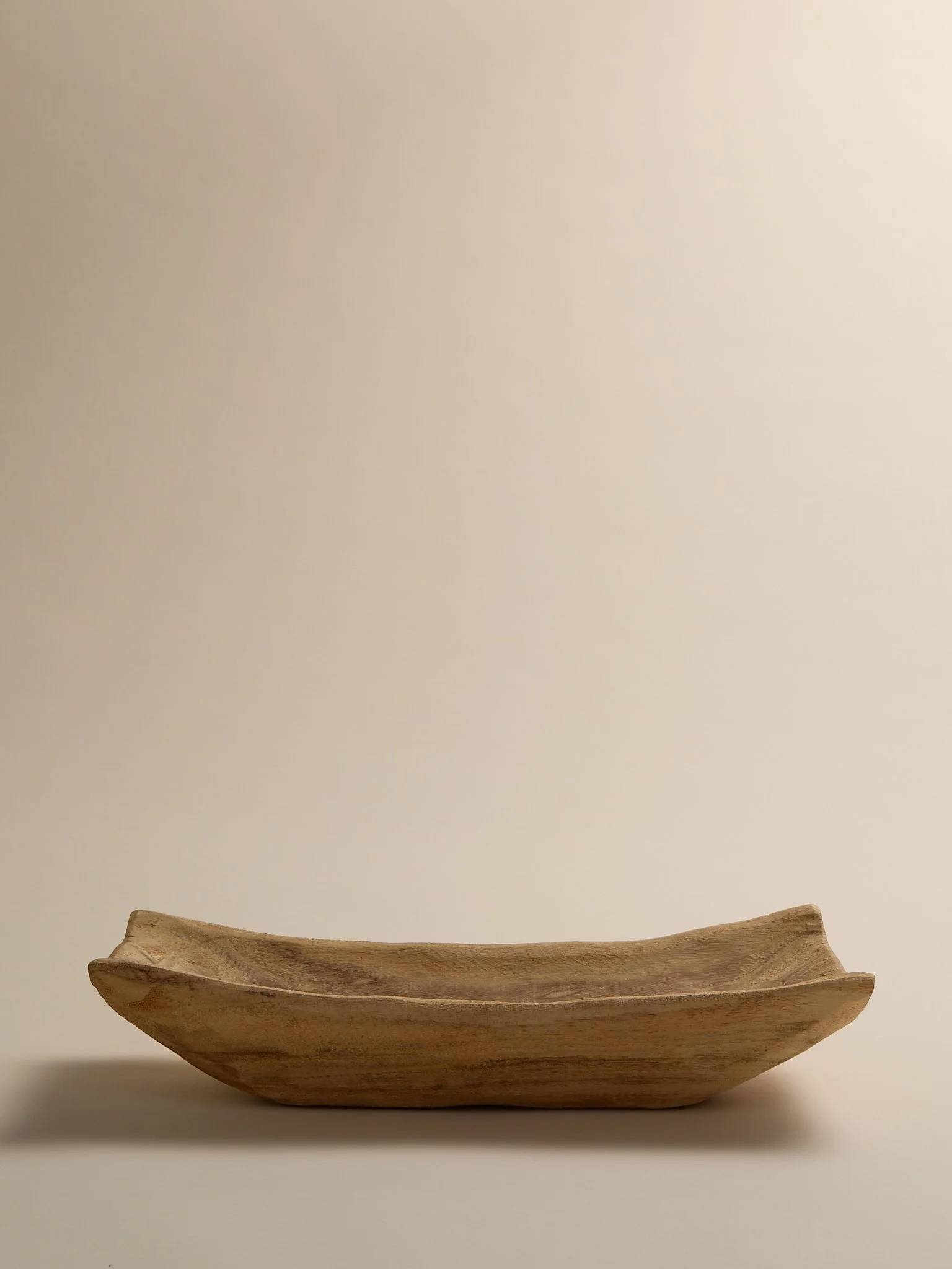 Shot_89_TheRusticLightWoodenTray_001.jpg