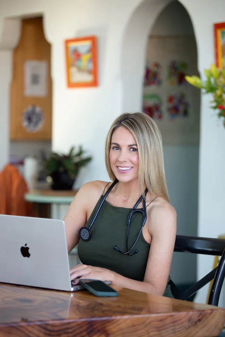 Branding Minis Amber.jpeg