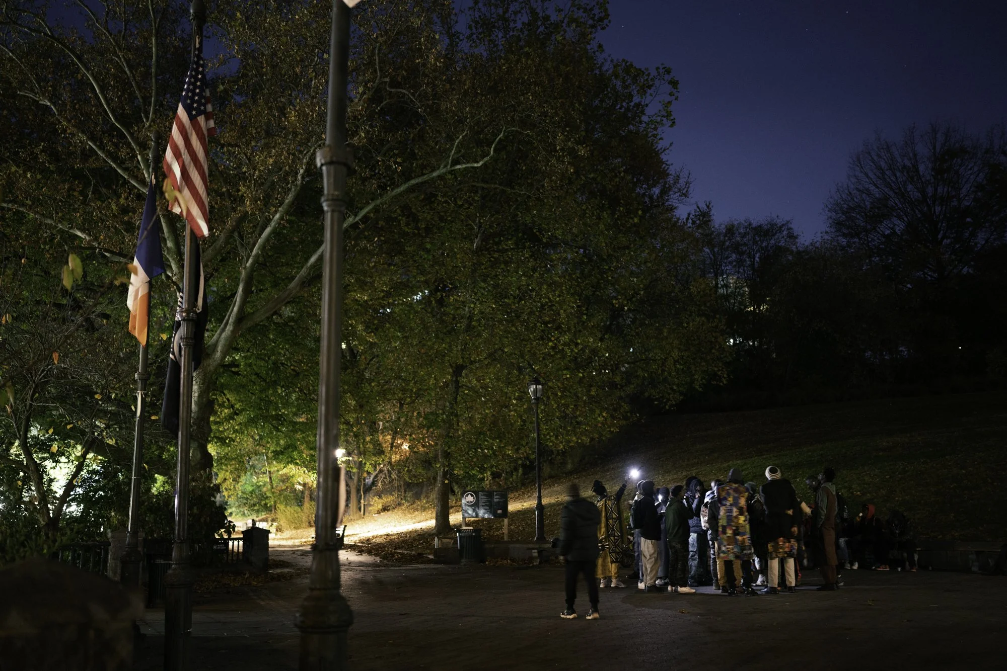 Harlem, November 2024 — Members from the usual corner join Dahira — a weekly Mouride gathering exclusively for Baye Falls in Harlem, organized by their religious leader, Jourigne Baye Bass.