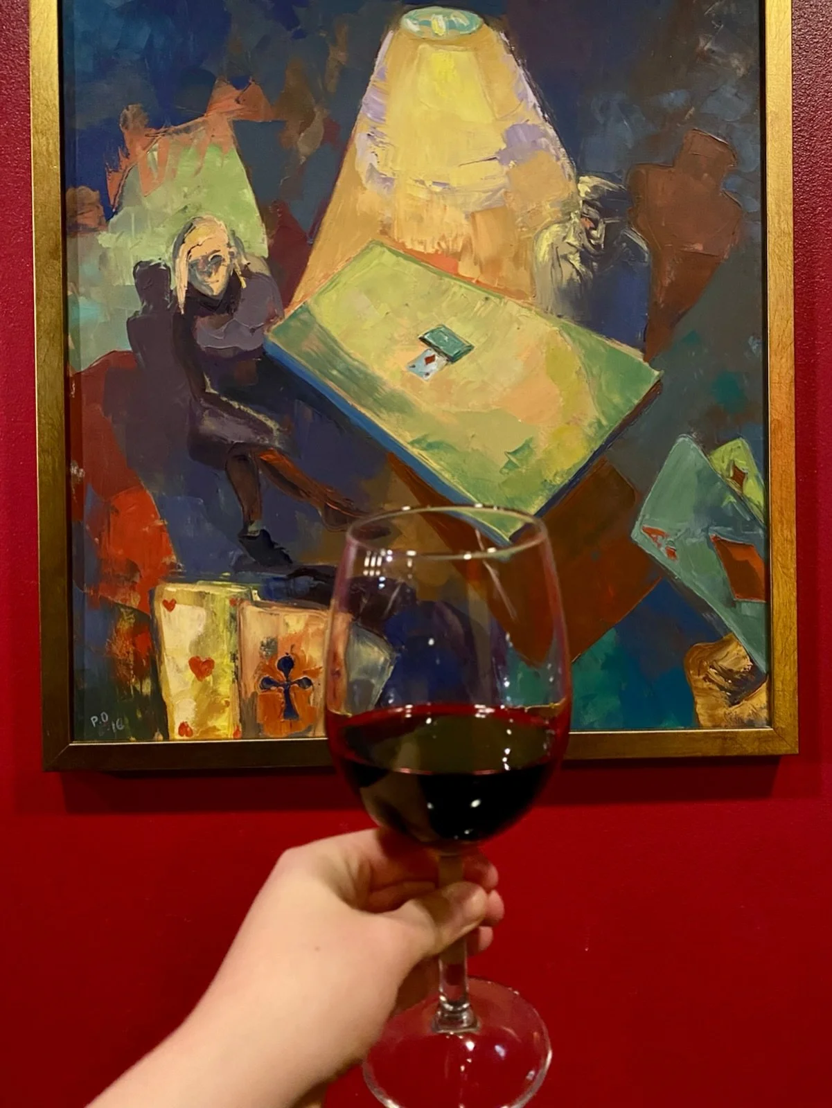 Piipahda lepuuttamaan mielt&auml;si ja ruumistasi jouluostoshulinasta Eerikinkadulle, Buenosin l&auml;mp&ouml;&ouml;n! ❤️🍷

Viinikaapissa uutuutena pehme&auml;&auml; ja keskit&auml;ytel&auml;ist&auml; punaviini&auml; Espanjan Riojasta. Suositus t&au