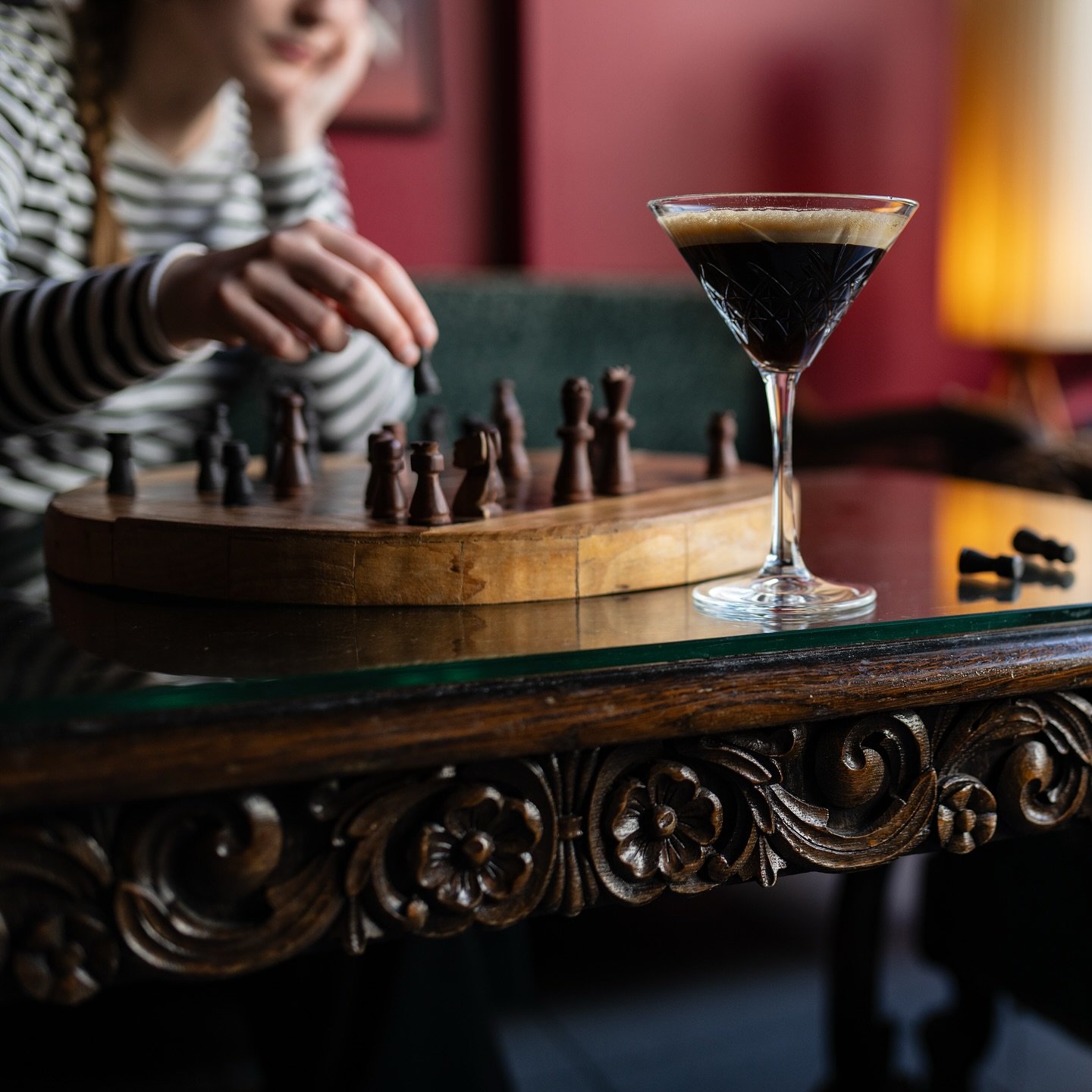 Syksy on saapunut kaupunkiin. 🍁♟️

Buenosin uudet aukioloajat huomisesta alkaen:

TI-TO 15-00
PE-LA 15-02

Maanantaisin ja sunnuntaisin olemme kiinni.

L&auml;mpim&auml;sti tervetuloa! 🧡

#buenosairescaf&eacute;bar #eerikinkatu #helsinki #syksy