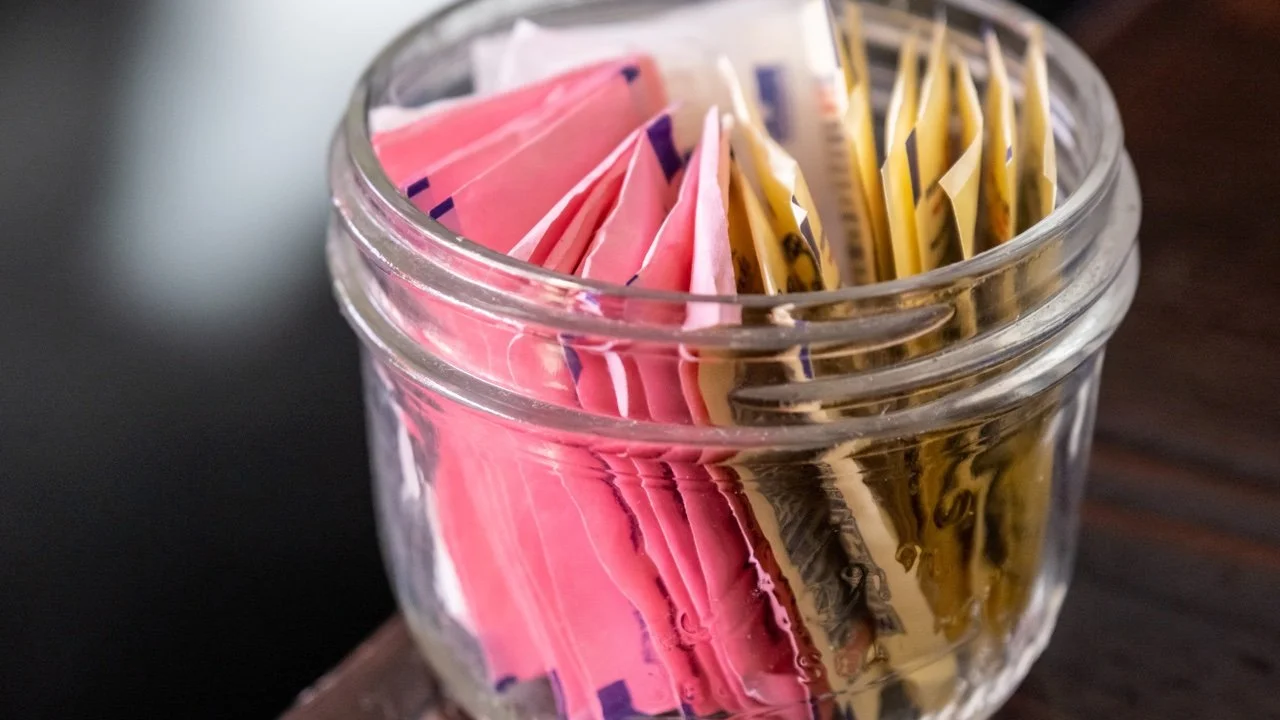 How the Artificial Sweetener Sucralose Can Disrupt Your Brain–Gut Balance