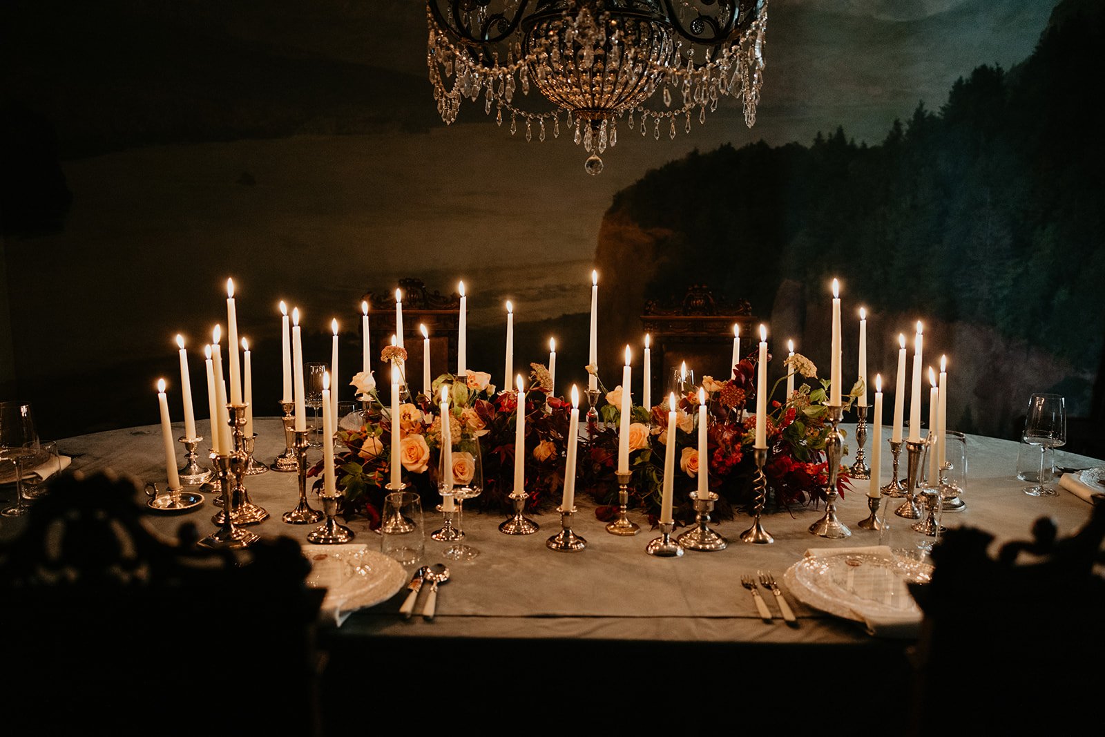  Venue- @chateau_de_lis  Planning &amp; Design- @amandajeanpdxevents  Photography- @emilyskyephotography  Catering- @thehivecateringco  Floral Design- @isaflora_design_co  Videography- @lovebug_pictures  Hair- @stevithehairwitch  Makeup- @shantillyar
