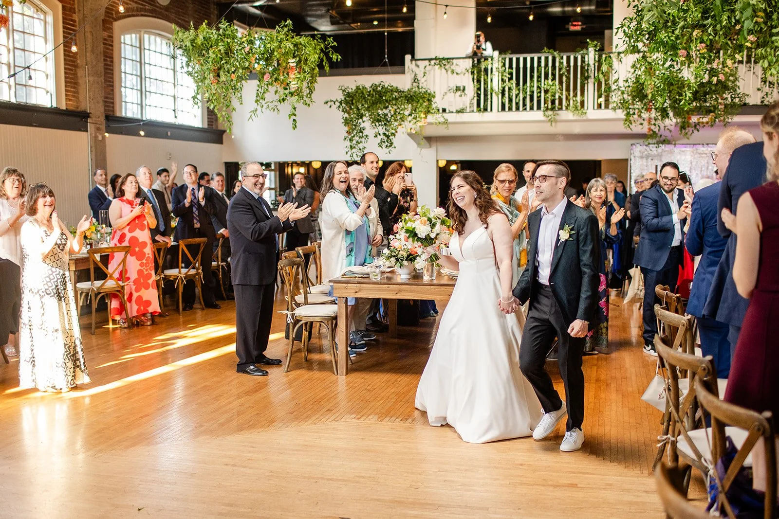  Ceremony Venue: @hoytarboretum Reception Venue: @theevergreenpdx Catering: @thehivecateringco Photography: @kateholtphotography Videography: @lovebug_pictures Floral: @blumpdx Rentals: @ardeneventcollective Cake: @dreamcakespdx Pies: @piespotpdx MUA