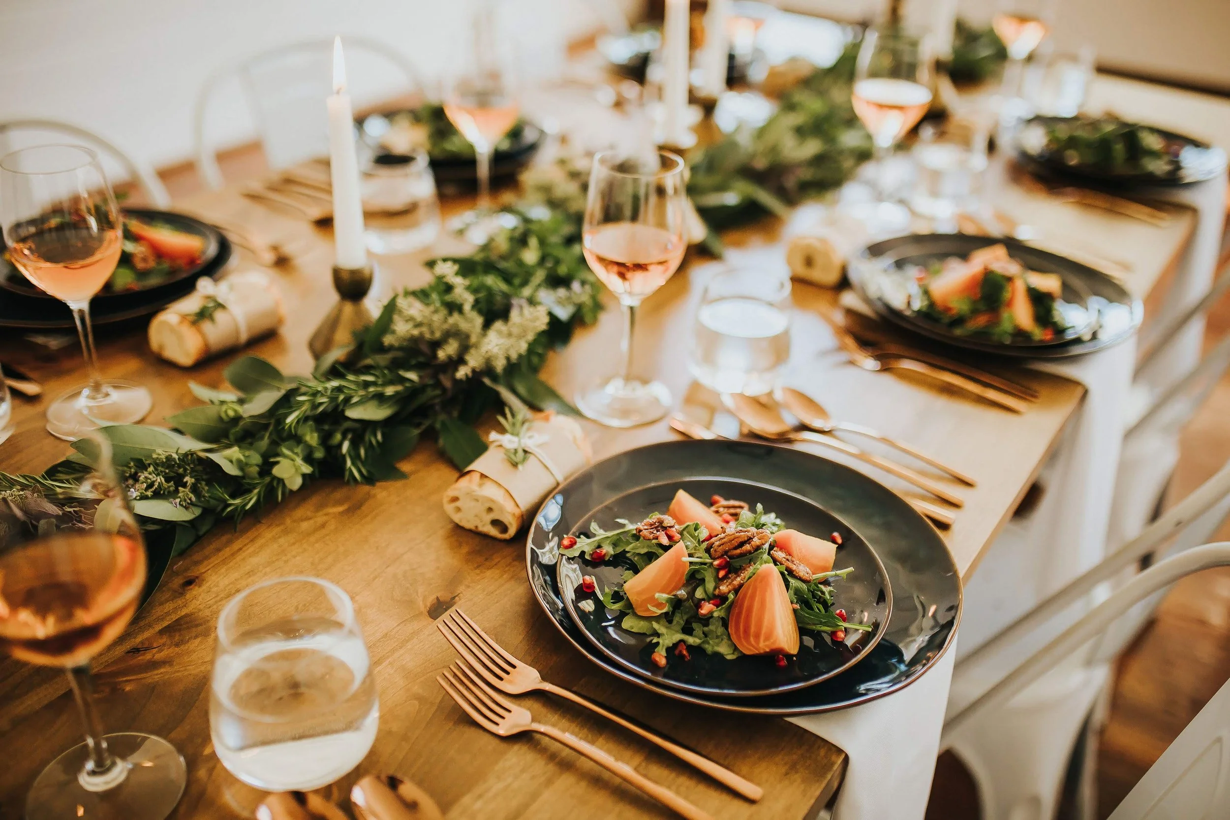 CedarSchoolHiveCateringTroutdalePortlandOregonWeddingPhotographerRebeccaRizzo-227.jpg