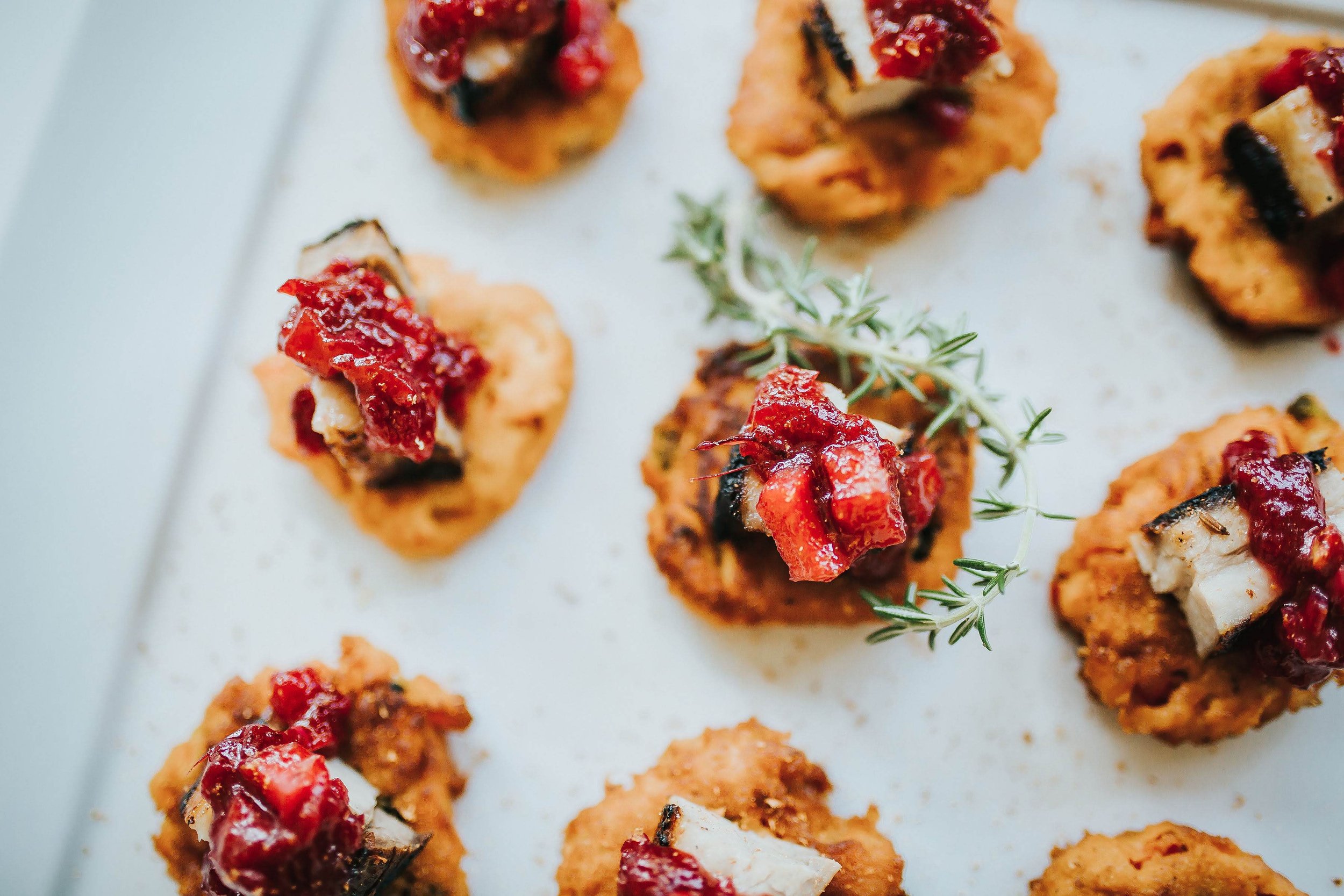 CedarSchoolHiveCateringTroutdalePortlandOregonWeddingPhotographerRebeccaRizzo-150.jpg
