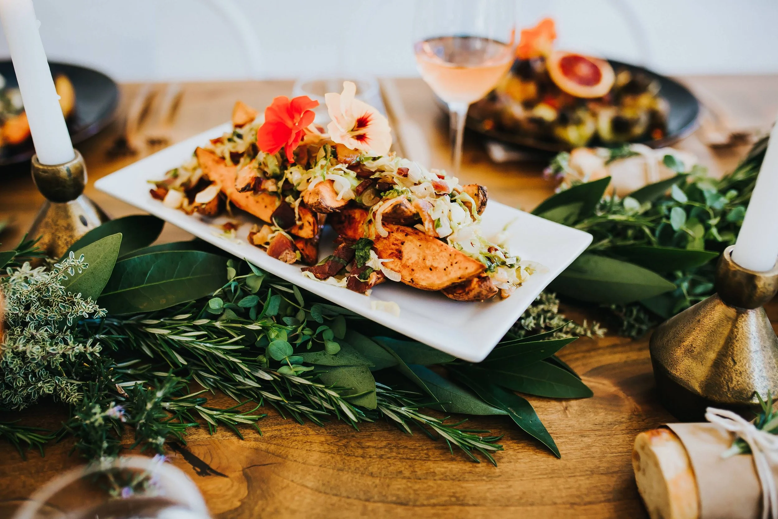 CedarSchoolHiveCateringTroutdalePortlandOregonWeddingPhotographerRebeccaRizzo-295.jpg