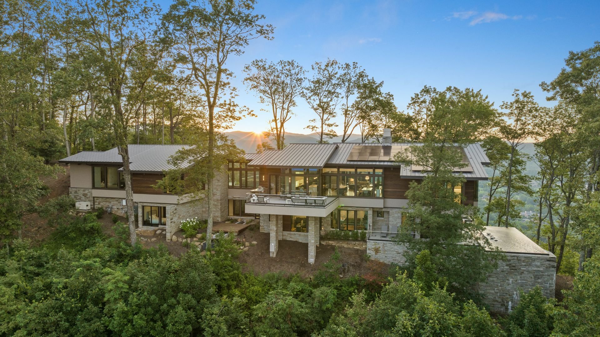 An image of The Cloud Top Residence.