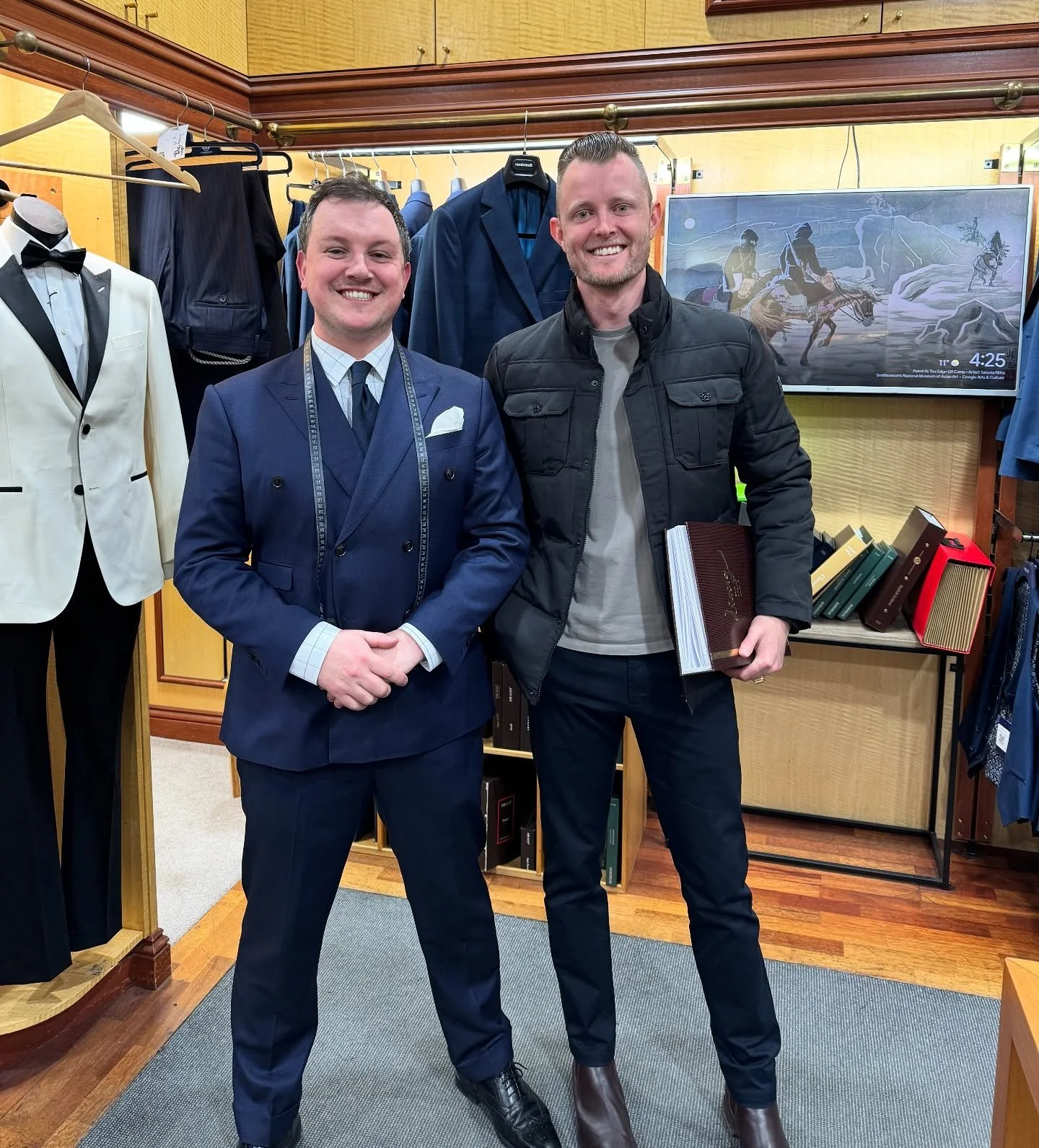When Rodger Bartholomew reached out to me to see if they could sponsor me with their suits&hellip; Of course it was a no brainer! I&rsquo;m so excited for this and I can&rsquo;t wait to get my new wedding suits!! 😍🤩 I&rsquo;m so happy!! 😍

Be sure