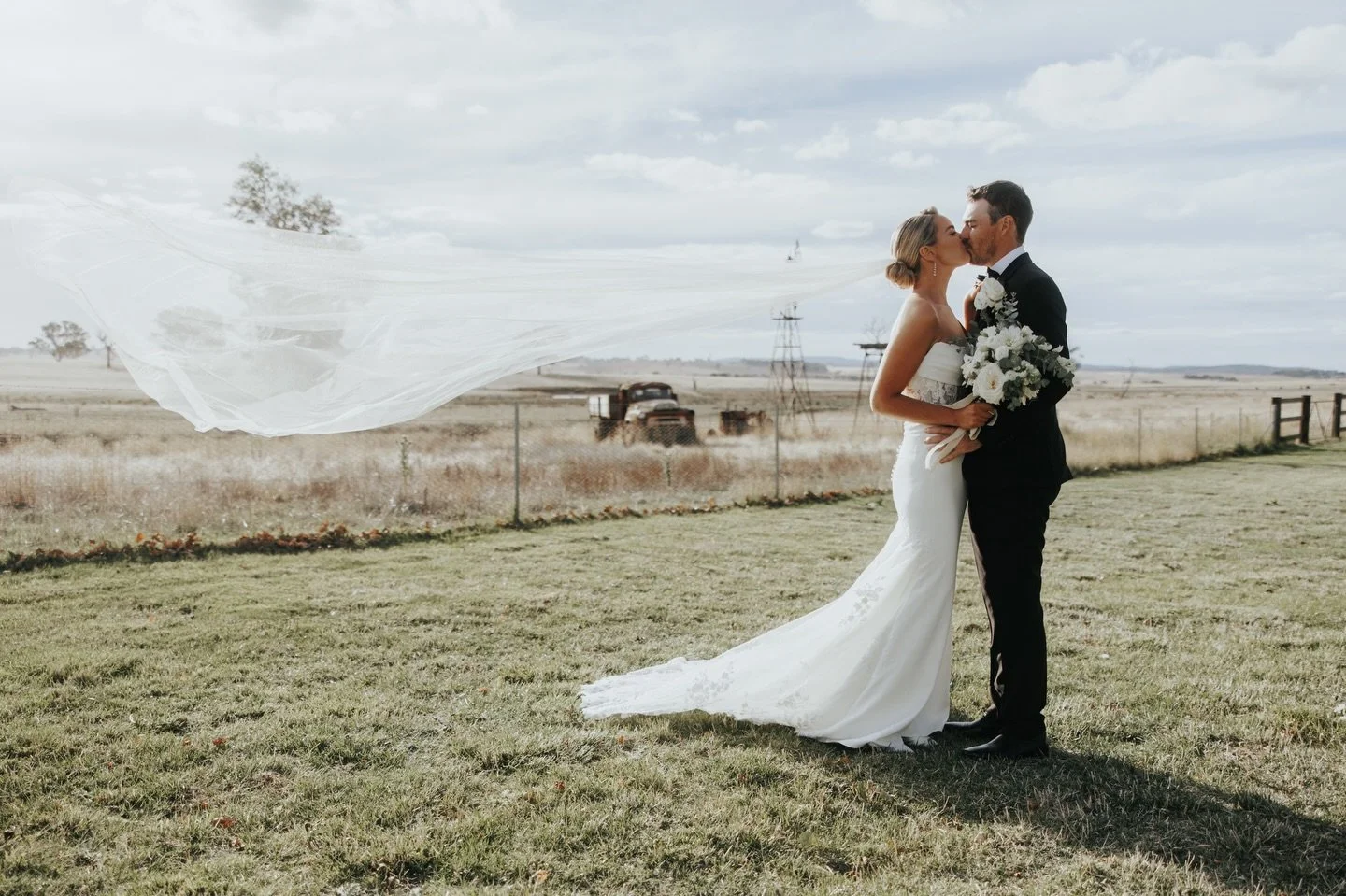 Sarah + Allan 🥳🥰 || 

Some love stories don&rsquo;t start with a grand plan, just a chance meeting, a car ride, and the right person at exactly the right time. 🚗✨

Sarah &amp; Alan&rsquo;s journey began at a car event and a gentlemanly rescue that