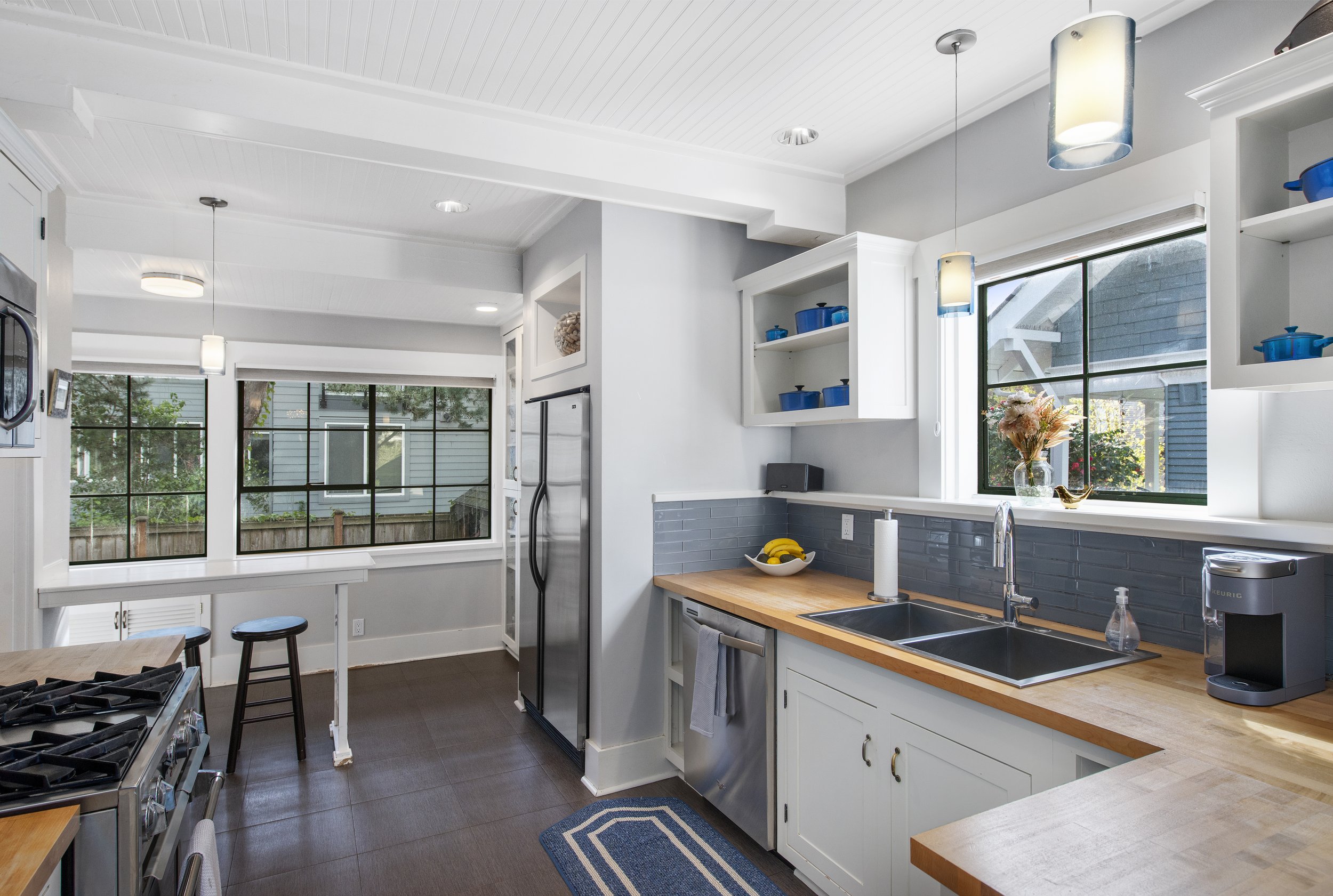 kitchen 2.jpg